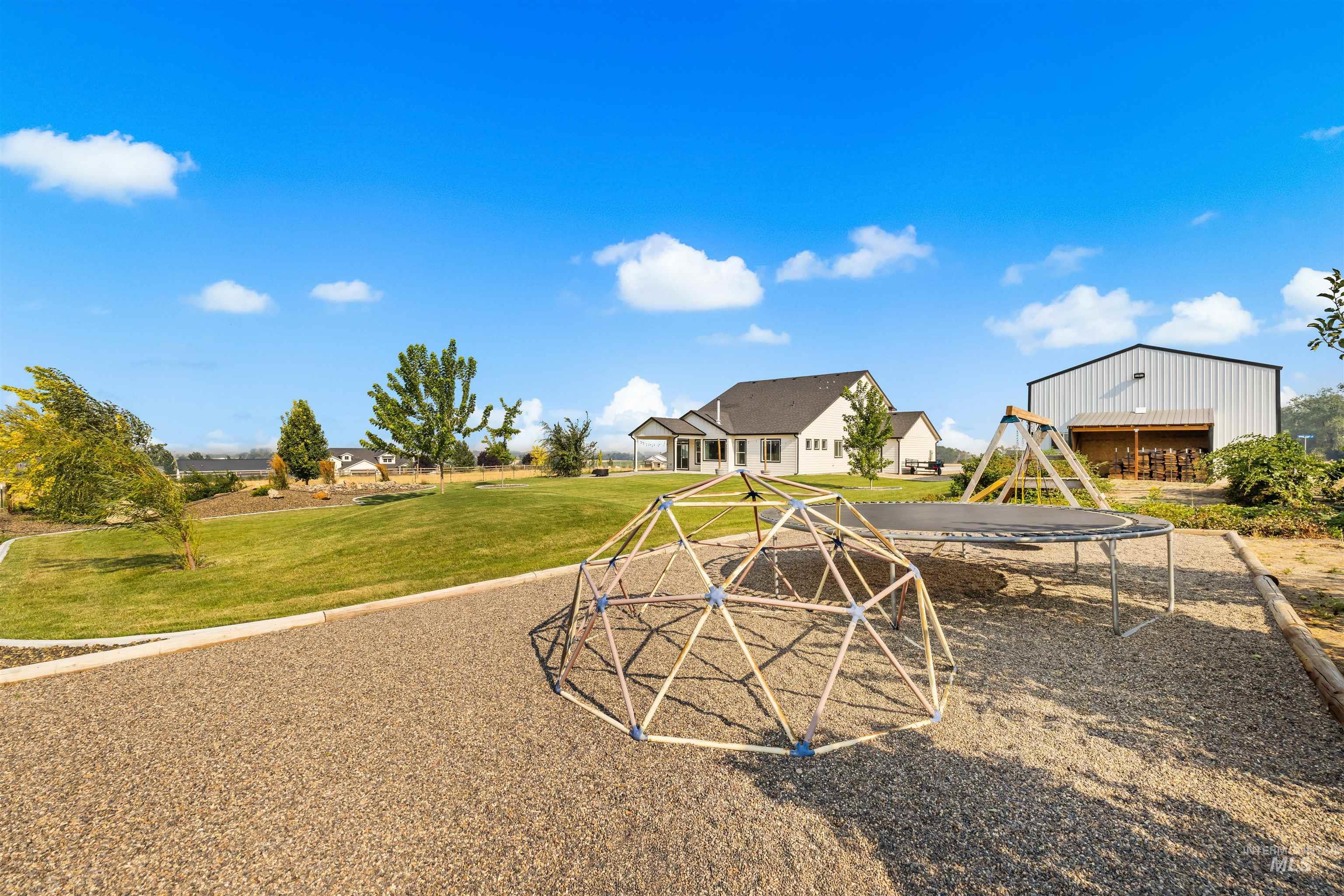 28341 Winecup Ln, Parma, Idaho 83660, 4 Bedrooms, 3 Bathrooms, Residential For Sale, Price $919,900,MLS 98996518