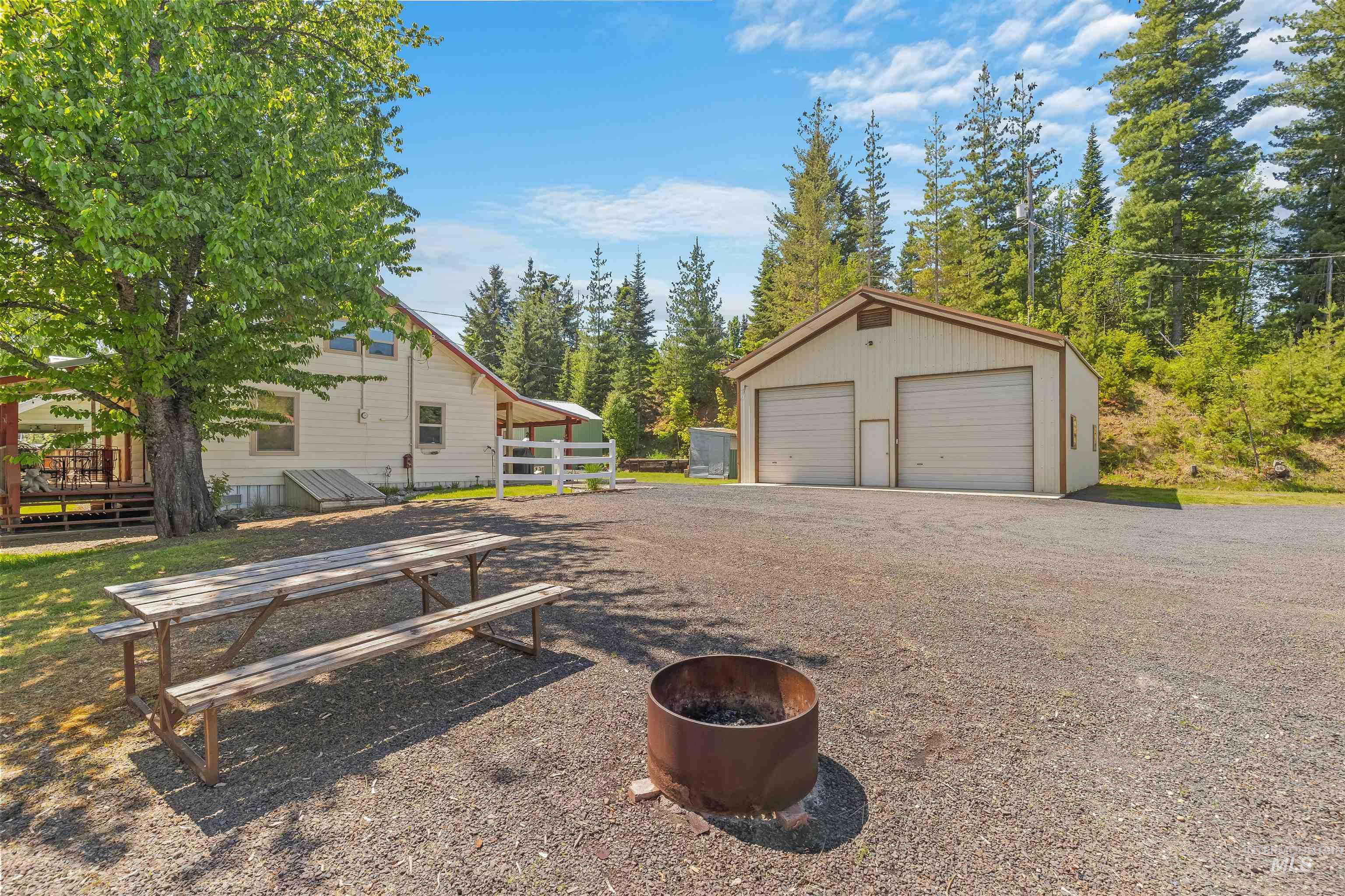 210 S 2nd St, Elk River, Idaho 83827, 4 Bedrooms, 1.5 Bathrooms, Residential For Sale, Price $349,000,MLS 98996520