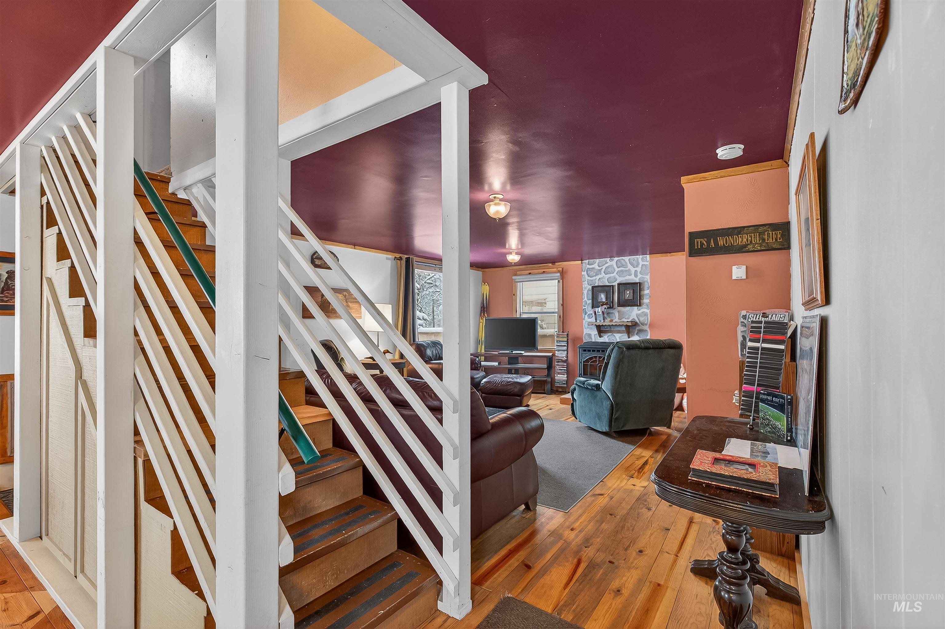 210 S 2nd St, Elk River, Idaho 83827, 4 Bedrooms, 1.5 Bathrooms, Residential For Sale, Price $349,000,MLS 98996520