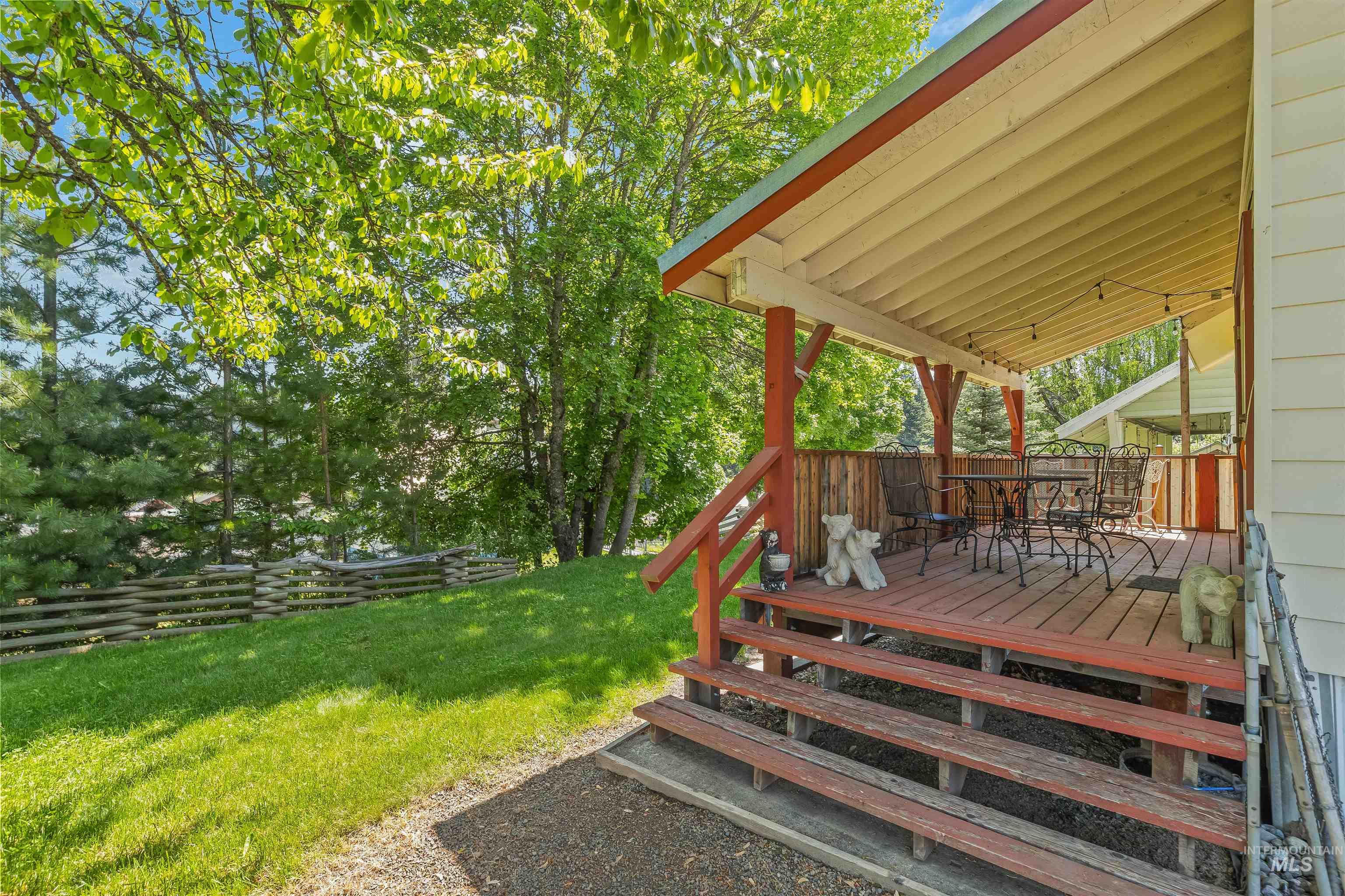 210 S 2nd St, Elk River, Idaho 83827, 4 Bedrooms, 1.5 Bathrooms, Residential For Sale, Price $349,000,MLS 98996520