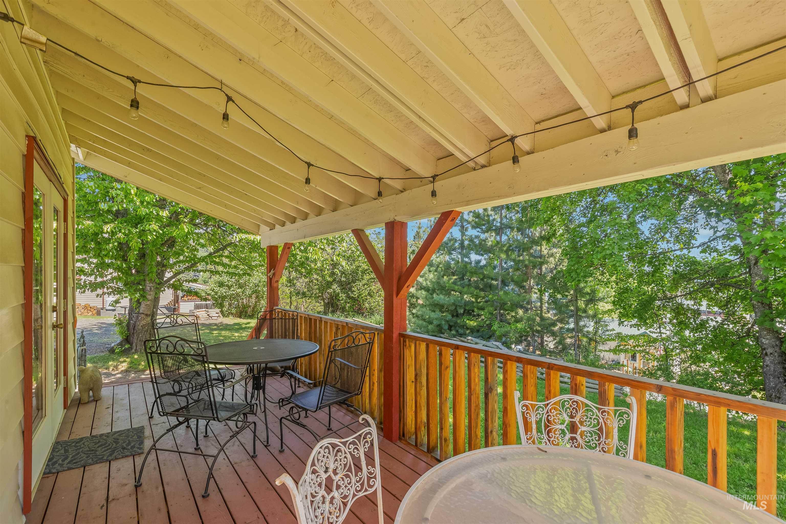 210 S 2nd St, Elk River, Idaho 83827, 4 Bedrooms, 1.5 Bathrooms, Residential For Sale, Price $349,000,MLS 98996520
