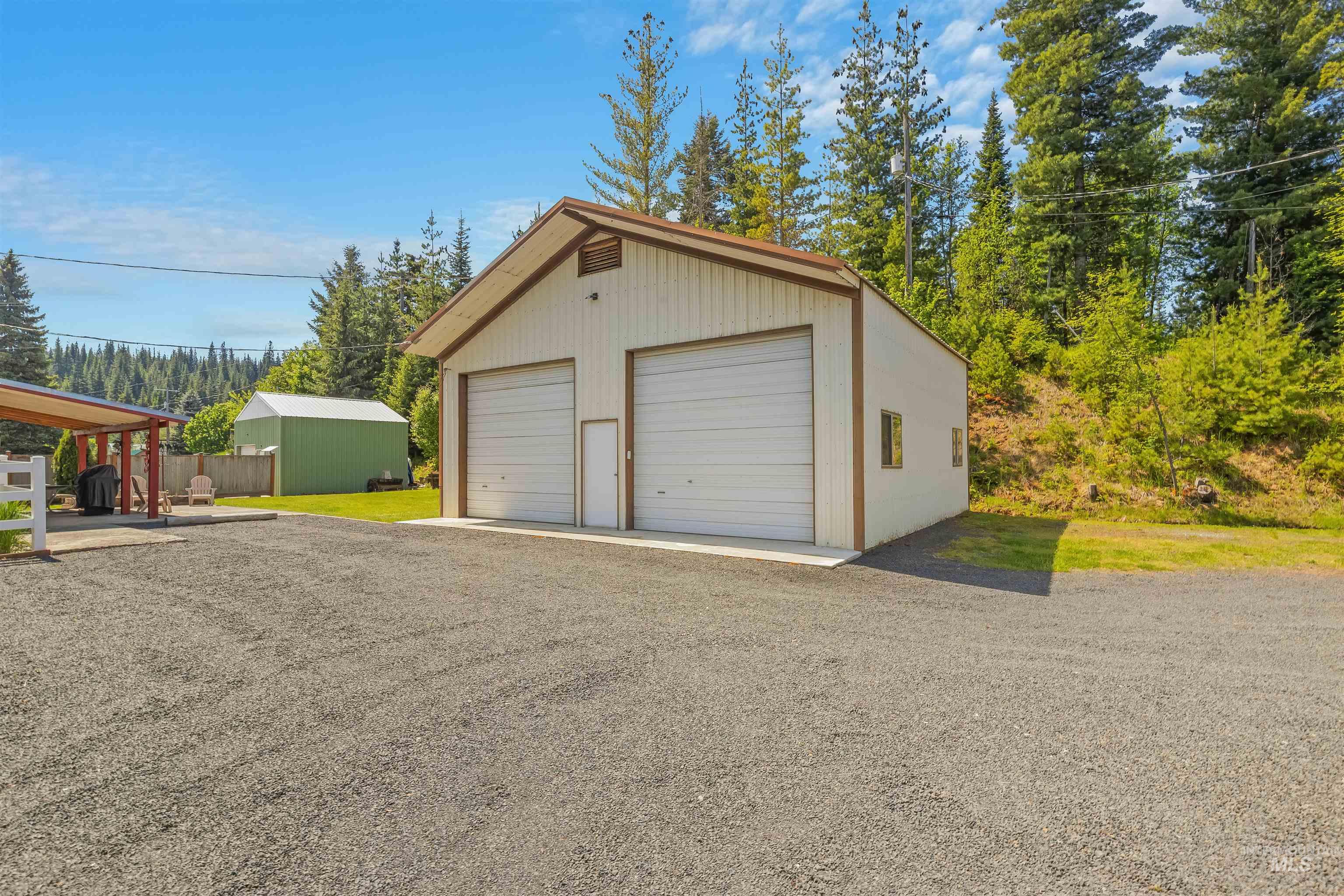 210 S 2nd St, Elk River, Idaho 83827, 4 Bedrooms, 1.5 Bathrooms, Residential For Sale, Price $349,000,MLS 98996520