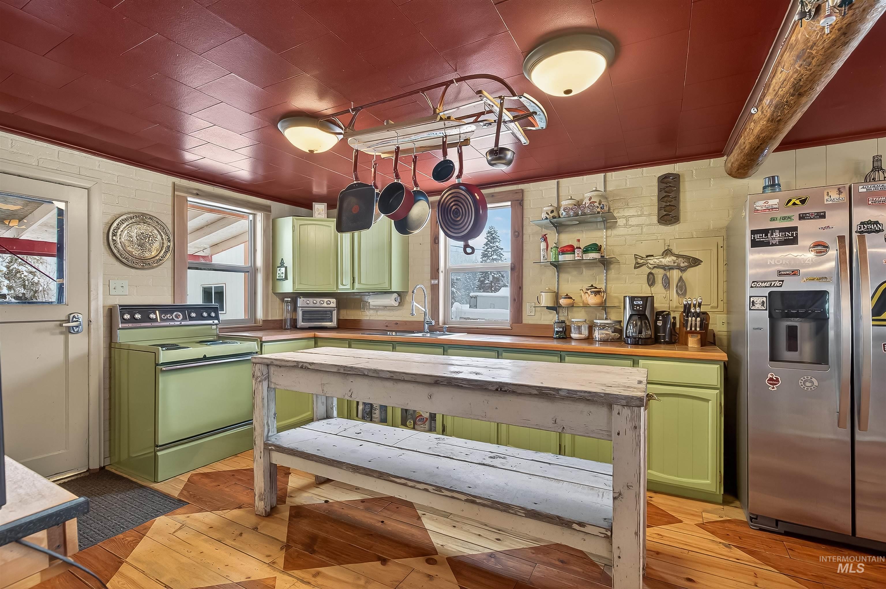 210 S 2nd St, Elk River, Idaho 83827, 4 Bedrooms, 1.5 Bathrooms, Residential For Sale, Price $349,000,MLS 98996520