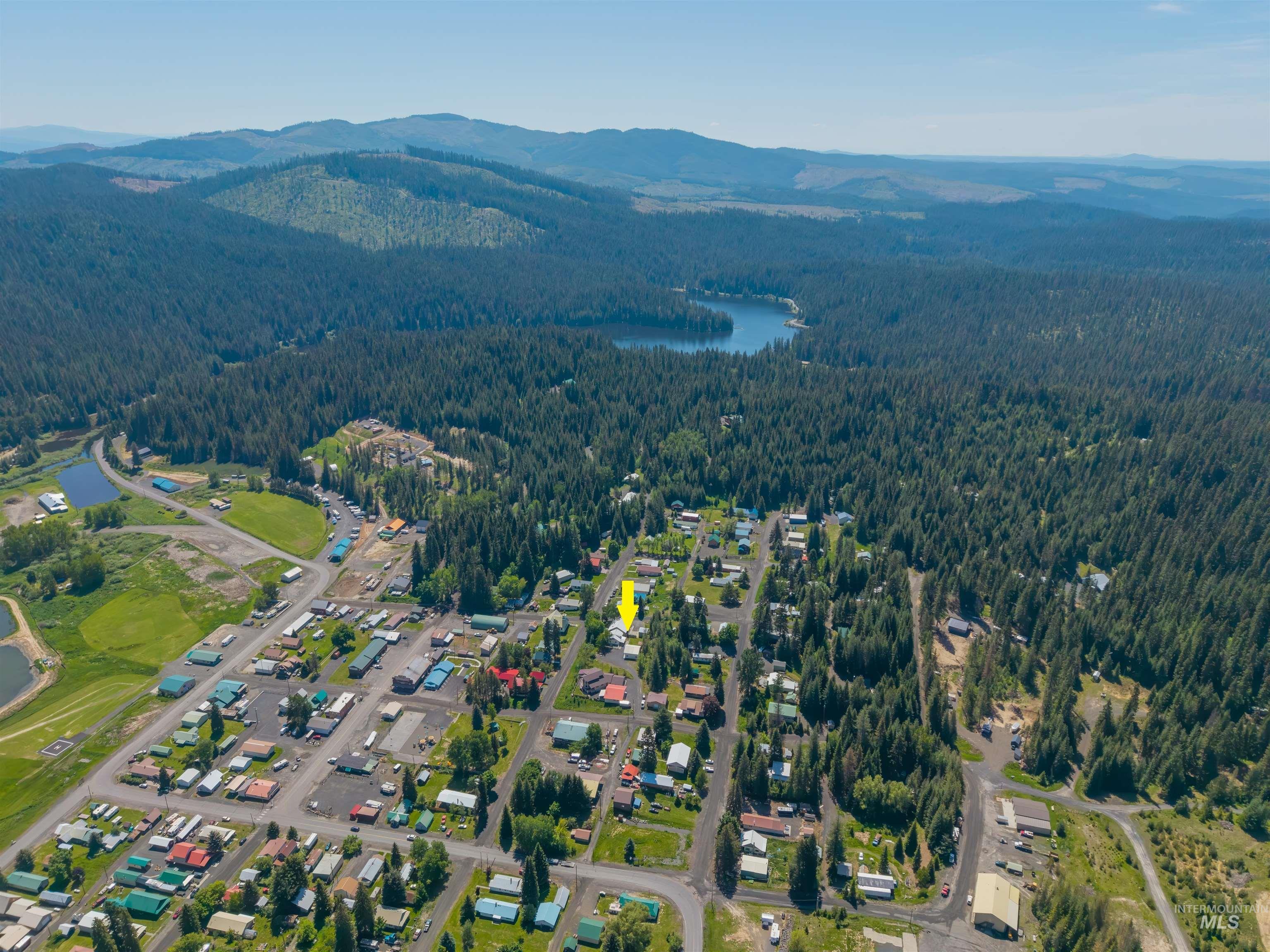 210 S 2nd St, Elk River, Idaho 83827, 4 Bedrooms, 1.5 Bathrooms, Residential For Sale, Price $349,000,MLS 98996520