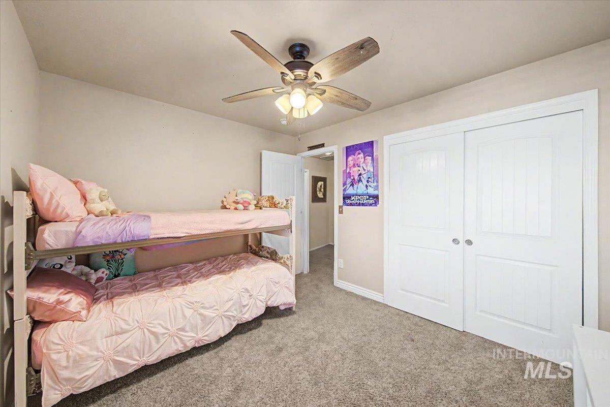 1574 S Glasgow, Nampa, Idaho 83686, 3 Bedrooms, 2.5 Bathrooms, Residential For Sale, Price $425,000,MLS 98996522