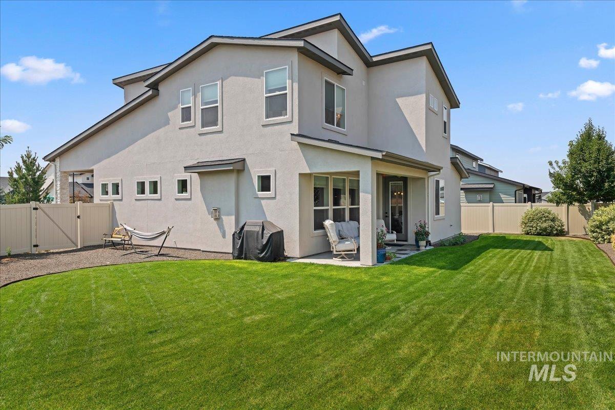 1378 W Fluorite St, Kuna, Idaho 83634, 5 Bedrooms, 2.5 Bathrooms, Residential For Sale, Price $637,500,MLS 98996523