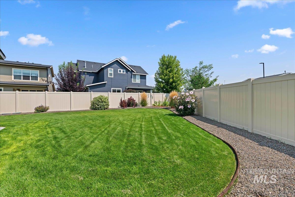 1378 W Fluorite St, Kuna, Idaho 83634, 5 Bedrooms, 2.5 Bathrooms, Residential For Sale, Price $637,500,MLS 98996523