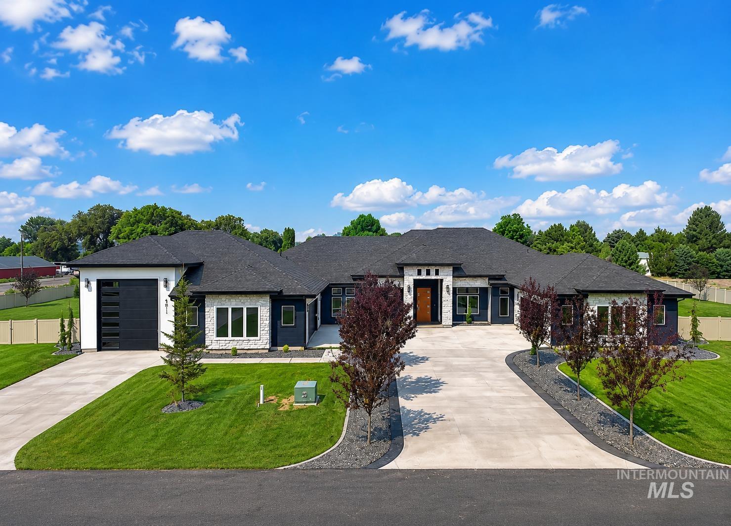 5411 S Fountain Hills ct, Nampa, Idaho 83686, 4 Bedrooms, 3.5 Bathrooms, Residential For Sale, Price $1,995,990,MLS 98996524