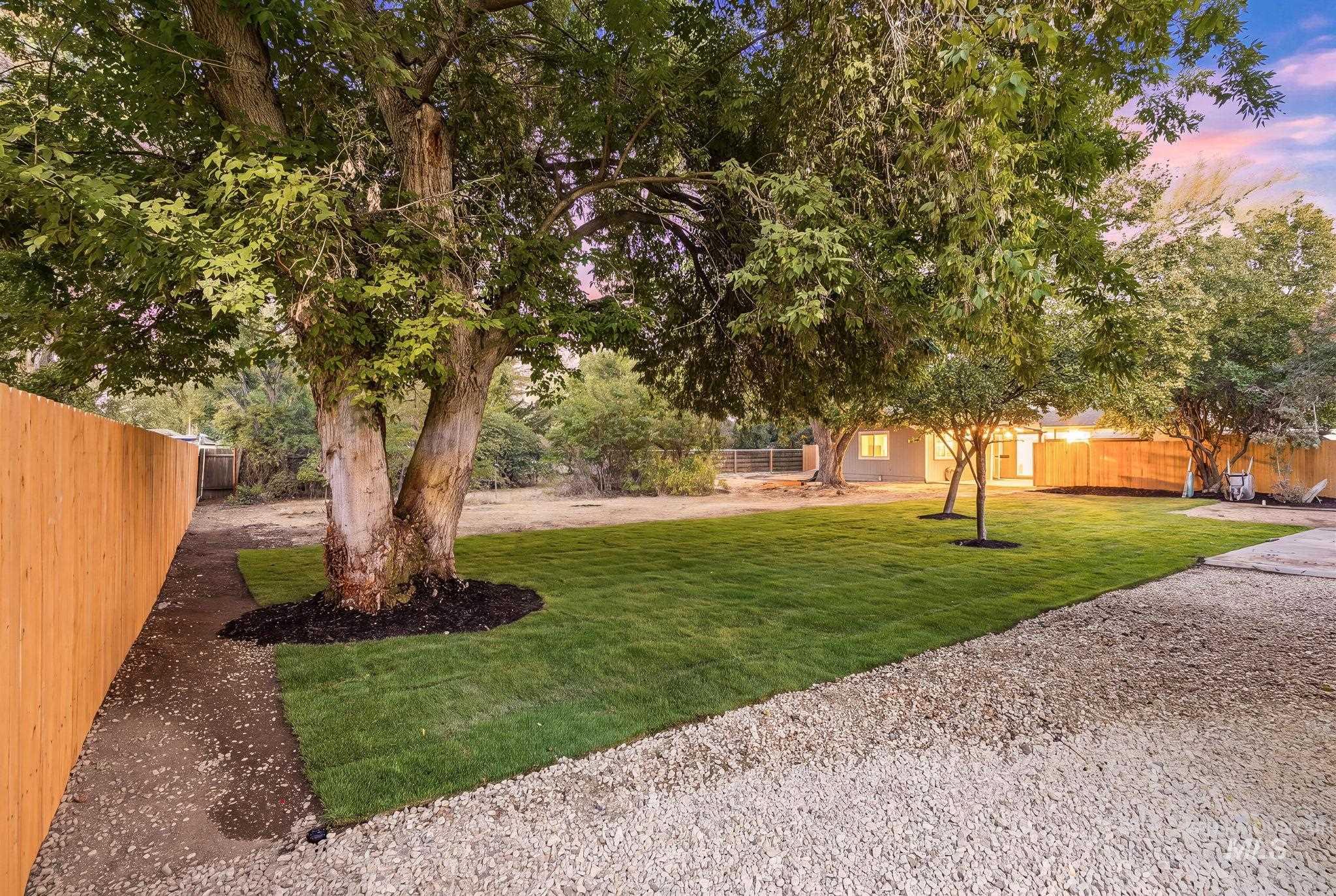 5560 S Cortez Pl, Boise, Idaho 83709, 4 Bedrooms, 2 Bathrooms, Residential For Sale, Price $625,000,MLS 98996526