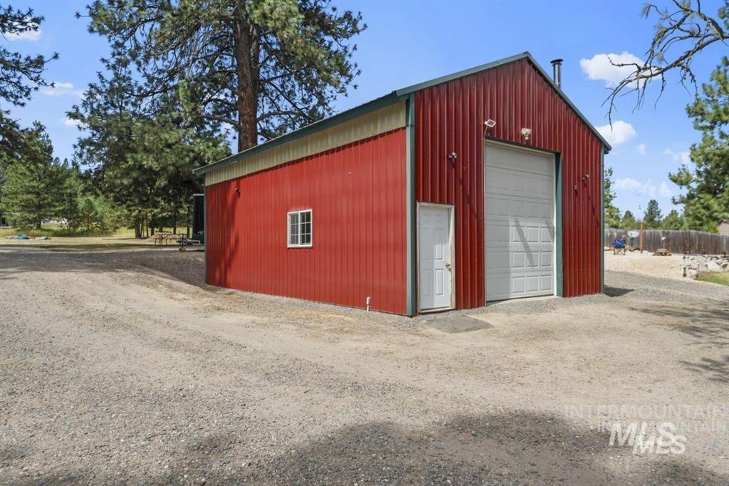 739 S Main st, Cascade, Idaho 83611, Business/Commercial For Sale, Price $555,000,MLS 98996528