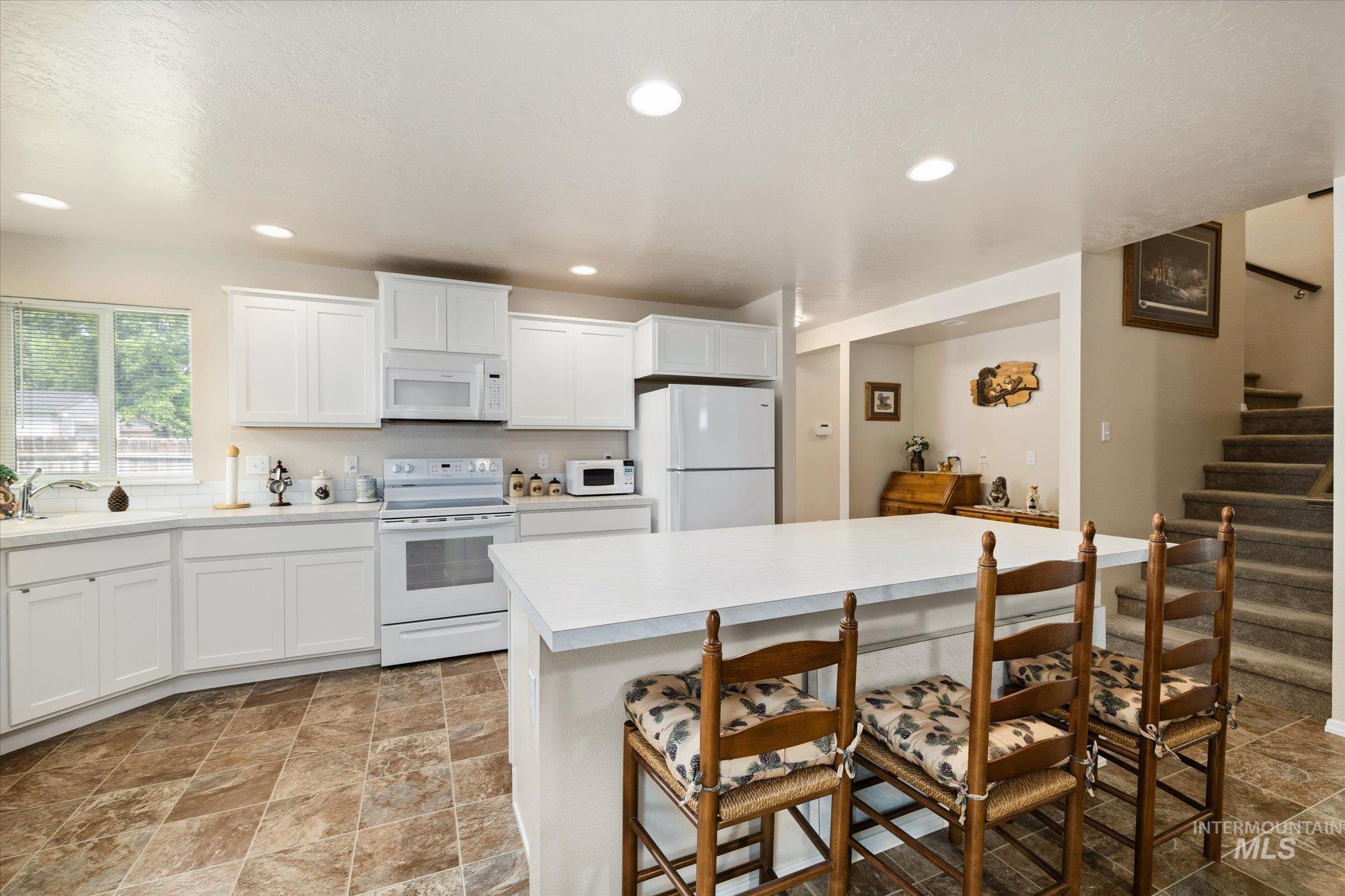 3427 S Clark Fork Ave, Nampa, Idaho 83686, 5 Bedrooms, 2.5 Bathrooms, Residential For Sale, Price $449,900,MLS 98996529