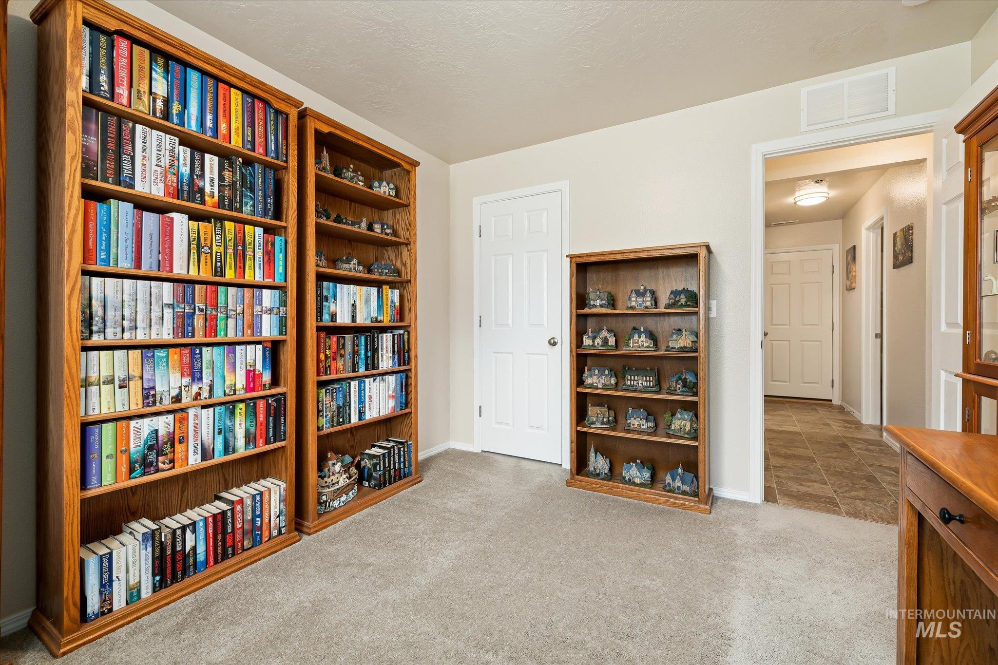 3427 S Clark Fork Ave, Nampa, Idaho 83686, 5 Bedrooms, 2.5 Bathrooms, Residential For Sale, Price $449,900,MLS 98996529