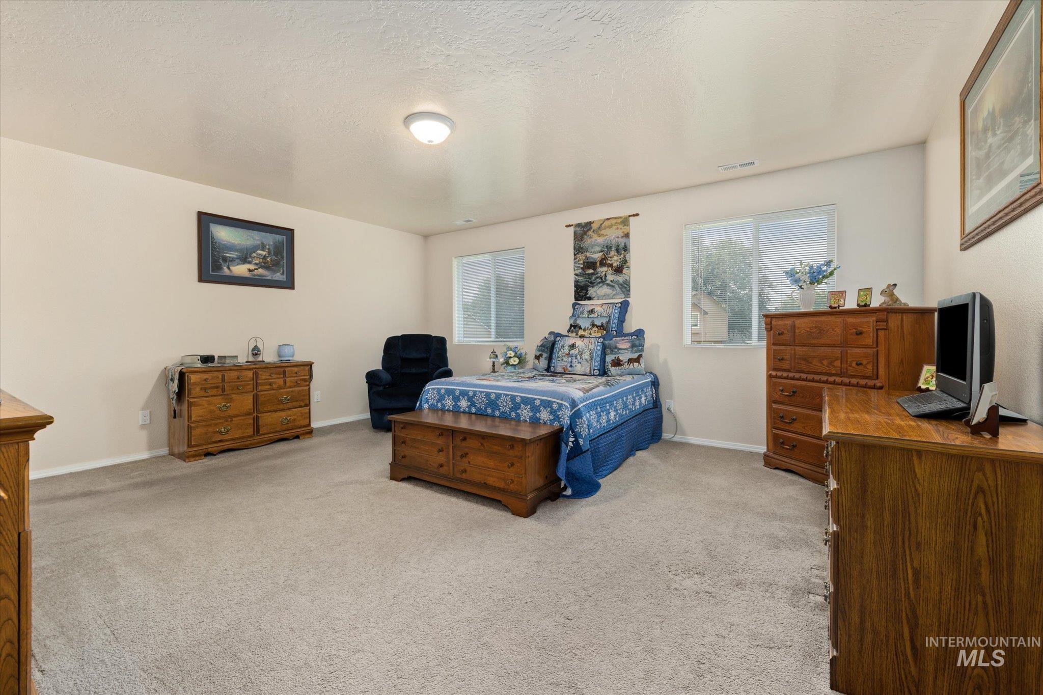 3427 S Clark Fork Ave, Nampa, Idaho 83686, 5 Bedrooms, 2.5 Bathrooms, Residential For Sale, Price $449,900,MLS 98996529