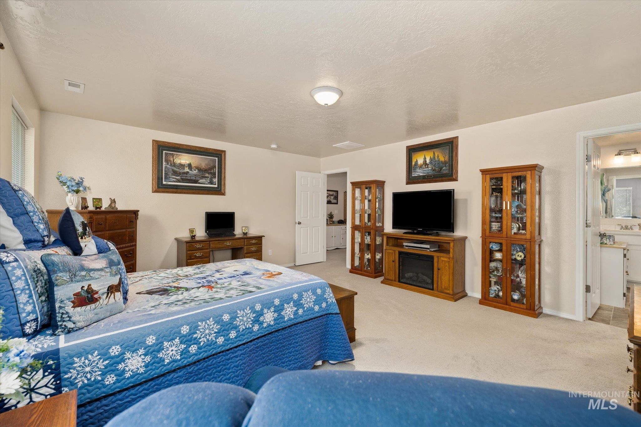 3427 S Clark Fork Ave, Nampa, Idaho 83686, 5 Bedrooms, 2.5 Bathrooms, Residential For Sale, Price $449,900,MLS 98996529