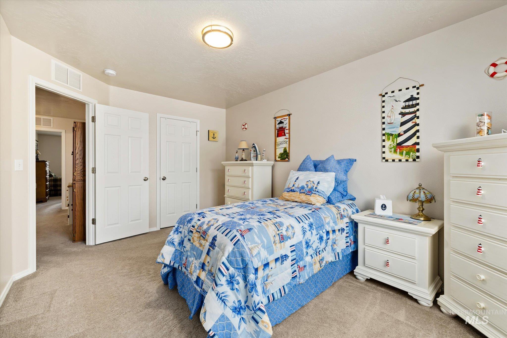3427 S Clark Fork Ave, Nampa, Idaho 83686, 5 Bedrooms, 2.5 Bathrooms, Residential For Sale, Price $449,900,MLS 98996529