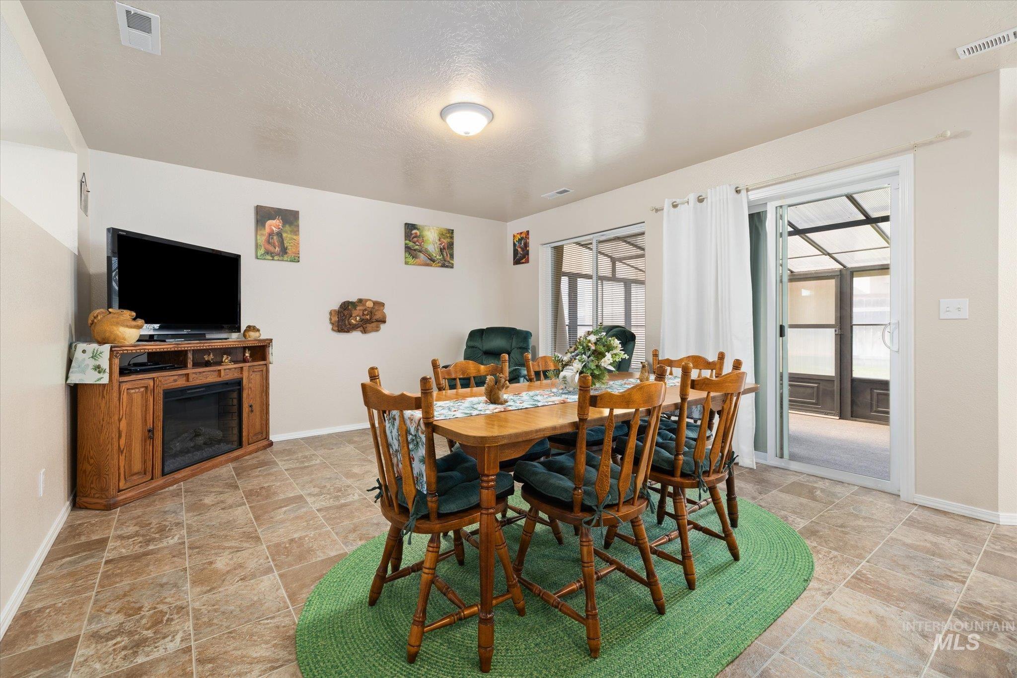 3427 S Clark Fork Ave, Nampa, Idaho 83686, 5 Bedrooms, 2.5 Bathrooms, Residential For Sale, Price $449,900,MLS 98996529