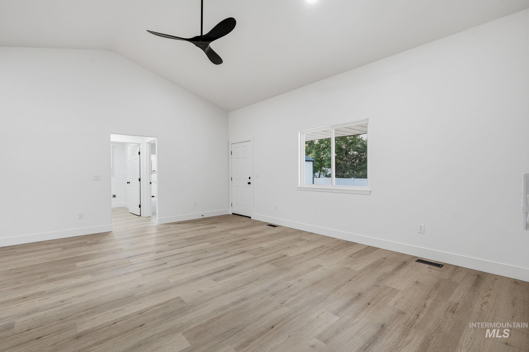 770 E Red Bud St, Kuna, Idaho 83634, 4 Bedrooms, 2 Bathrooms, Residential For Sale, Price $429,000,MLS 98996532