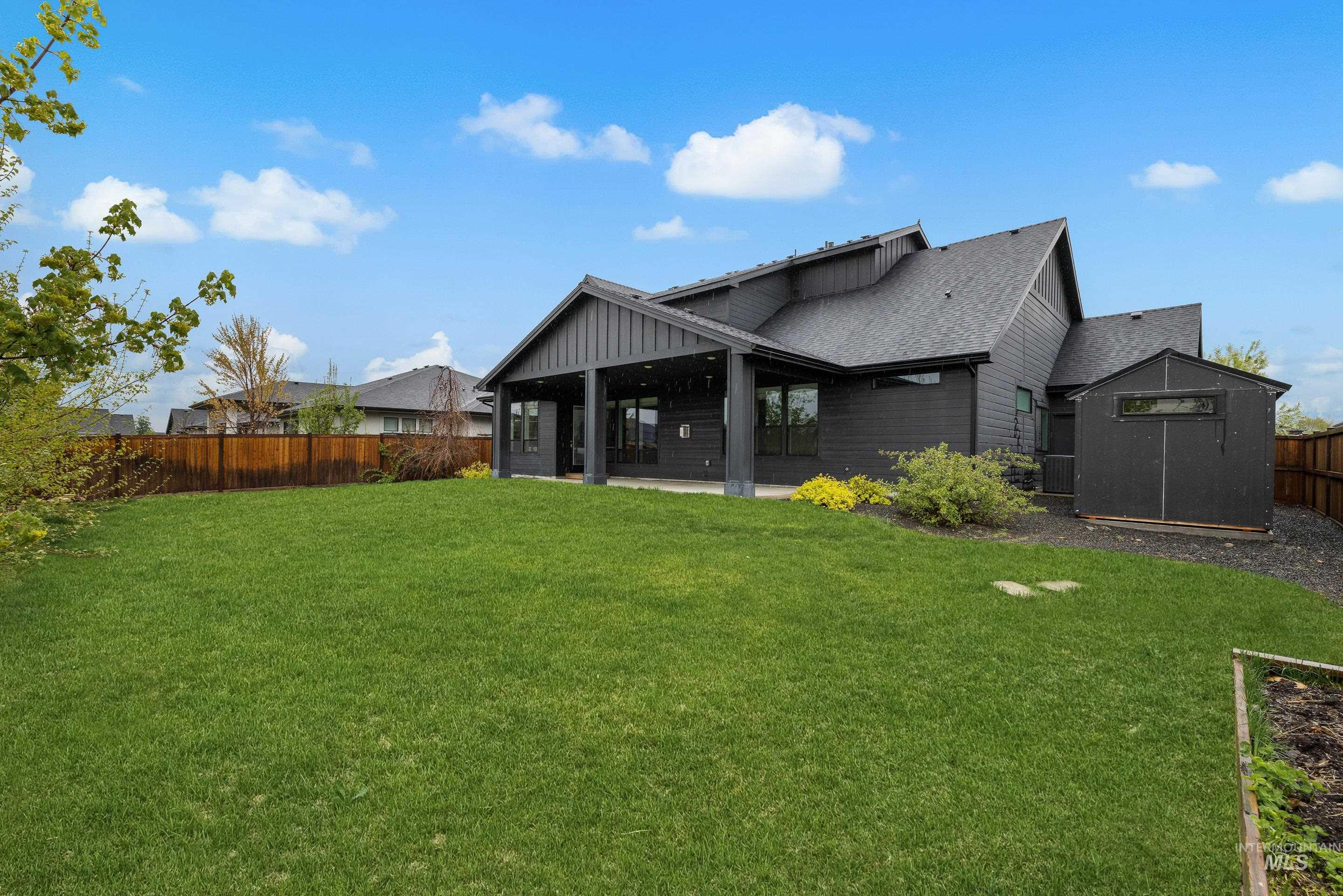 747 S Short Lane, Eagle, Idaho 83616, 4 Bedrooms, 2.5 Bathrooms, Residential For Sale, Price $999,900,MLS 98996535