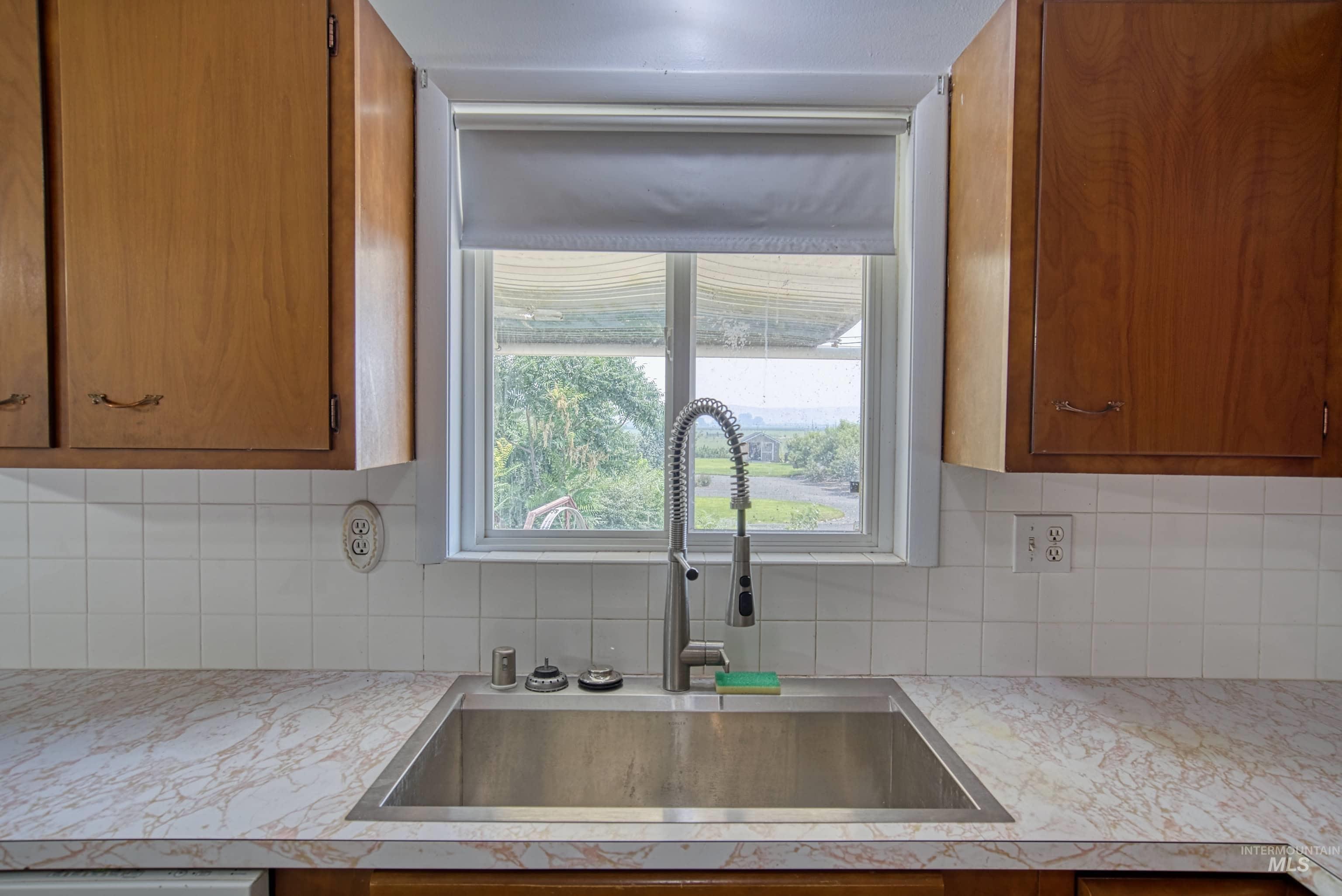 365 Clabby Road, Weiser, Idaho 83672, 3 Bedrooms, 3 Bathrooms, Residential For Sale, Price $450,000,MLS 98996537