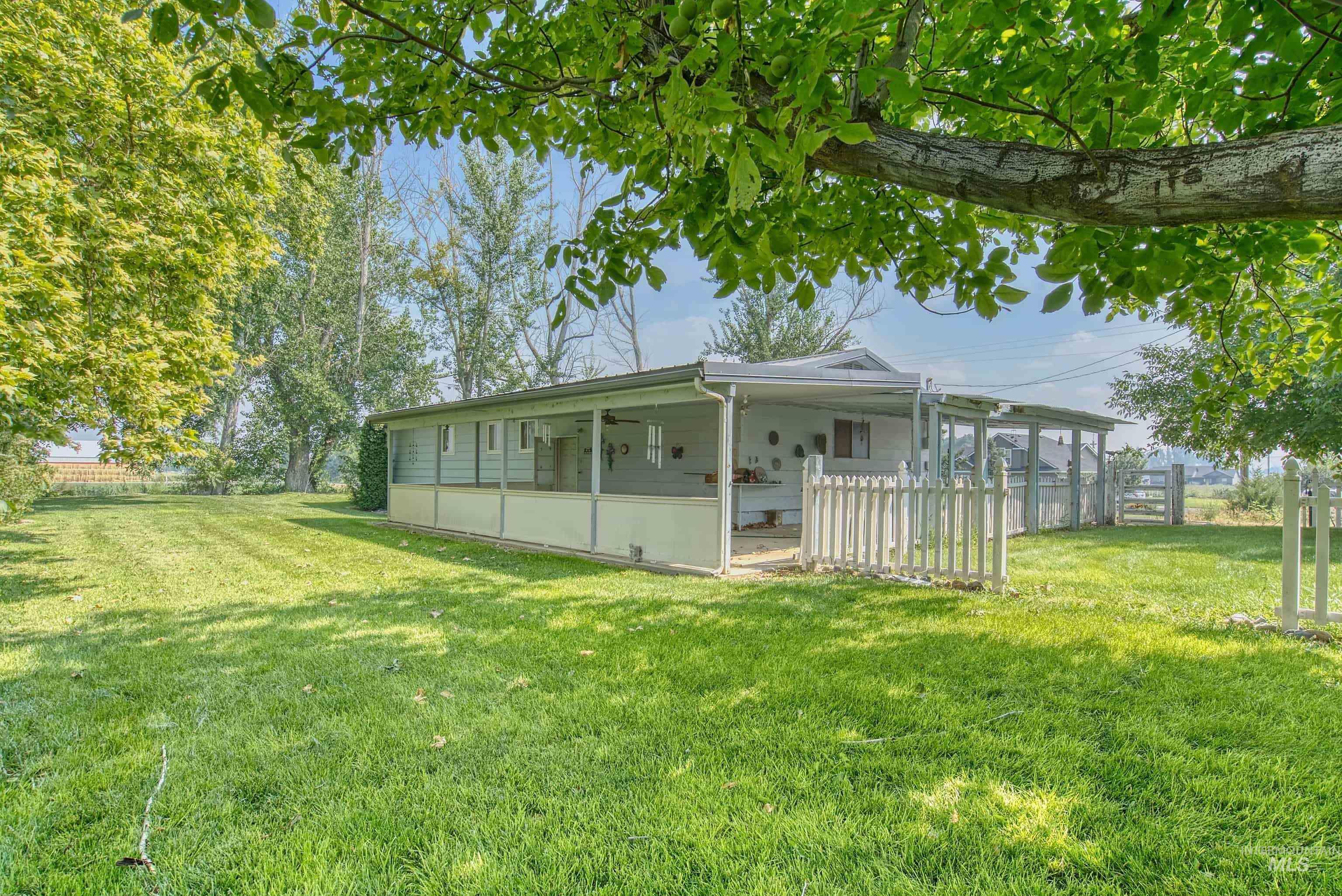 365 Clabby Road, Weiser, Idaho 83672, 3 Bedrooms, 3 Bathrooms, Residential For Sale, Price $450,000,MLS 98996537