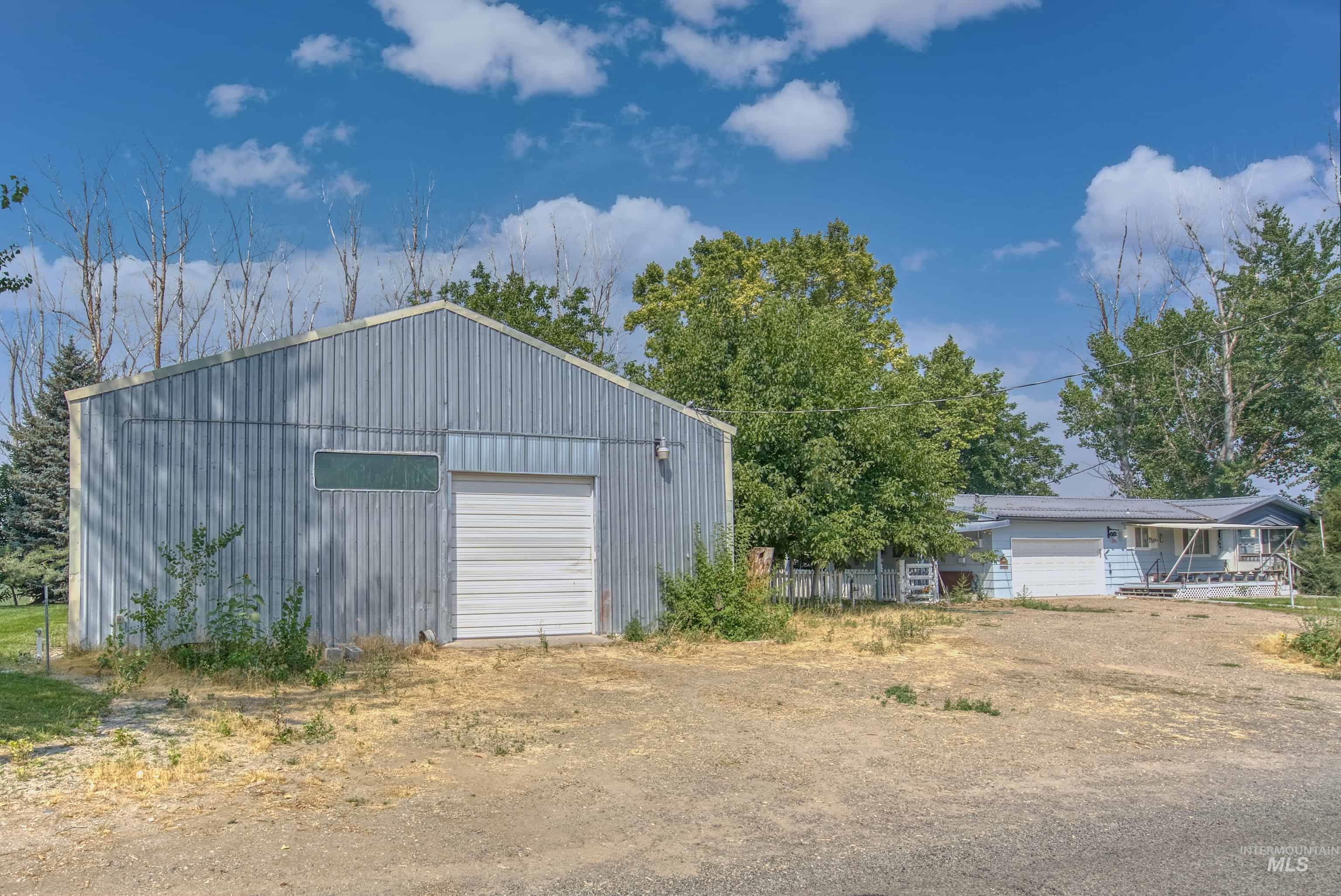 365 Clabby Road, Weiser, Idaho 83672, 3 Bedrooms, 3 Bathrooms, Residential For Sale, Price $450,000,MLS 98996537