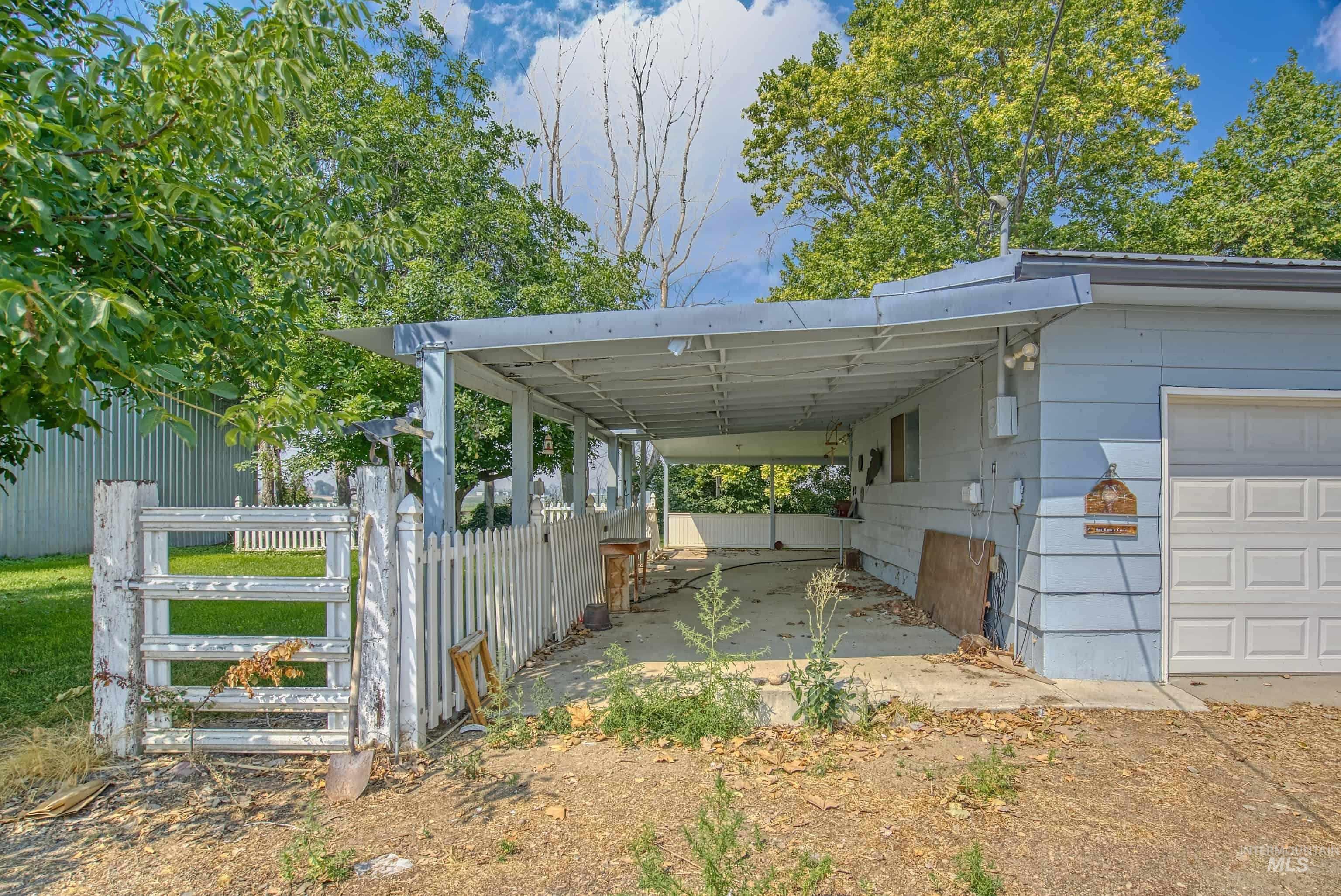 365 Clabby Road, Weiser, Idaho 83672, 3 Bedrooms, 3 Bathrooms, Residential For Sale, Price $450,000,MLS 98996537