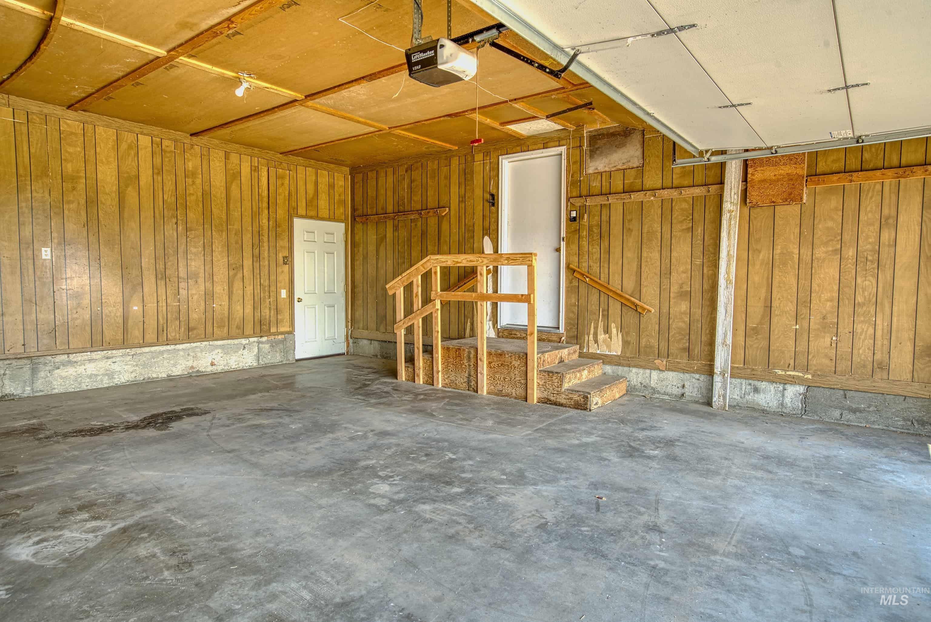 365 Clabby Road, Weiser, Idaho 83672, 3 Bedrooms, 3 Bathrooms, Residential For Sale, Price $450,000,MLS 98996537