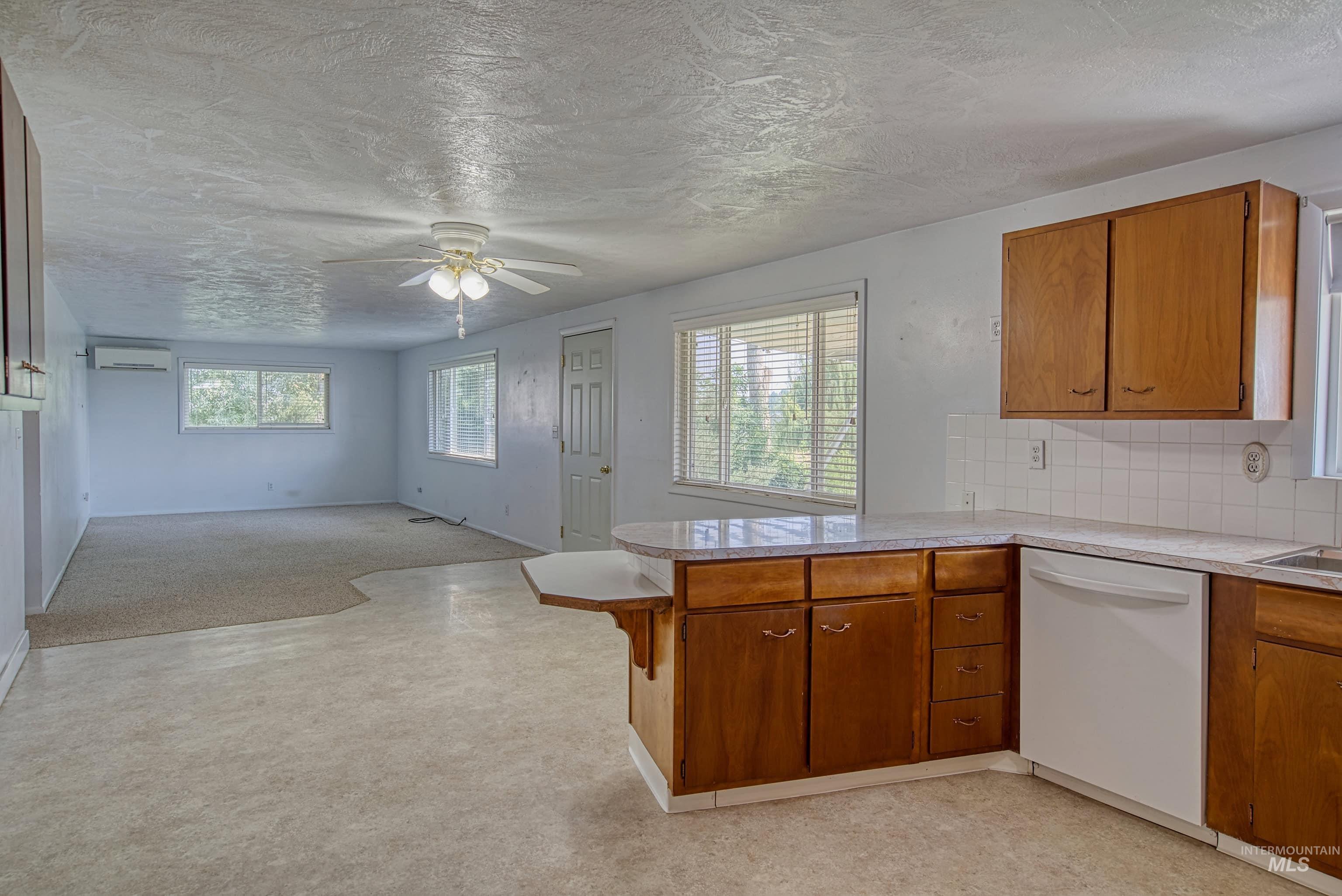 365 Clabby Road, Weiser, Idaho 83672, 3 Bedrooms, 3 Bathrooms, Residential For Sale, Price $450,000,MLS 98996537