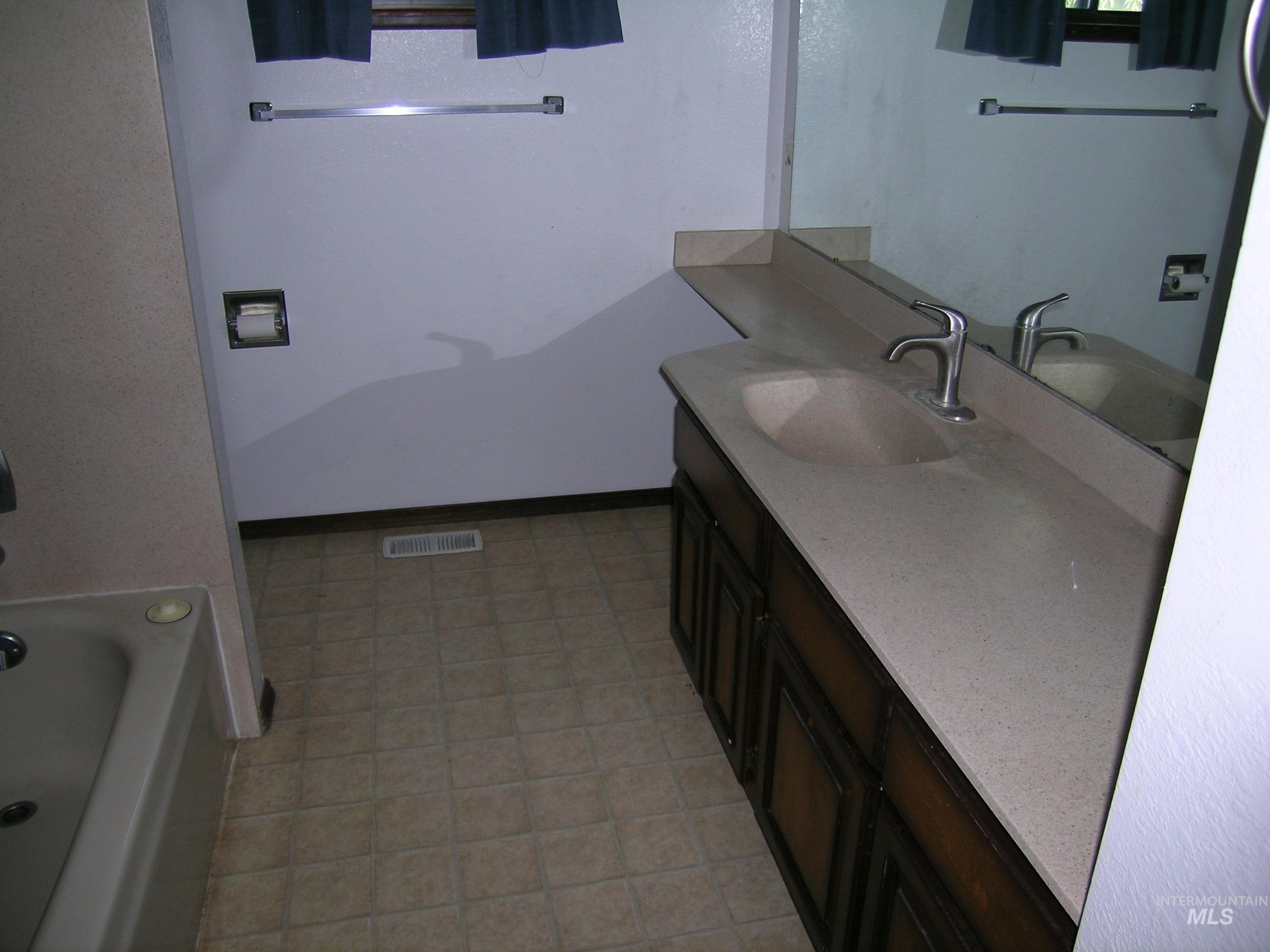 14072 Donald Dr, Nampa, Idaho 83651, 3 Bedrooms, 2.5 Bathrooms, Residential For Sale, Price $369,900,MLS 98996540