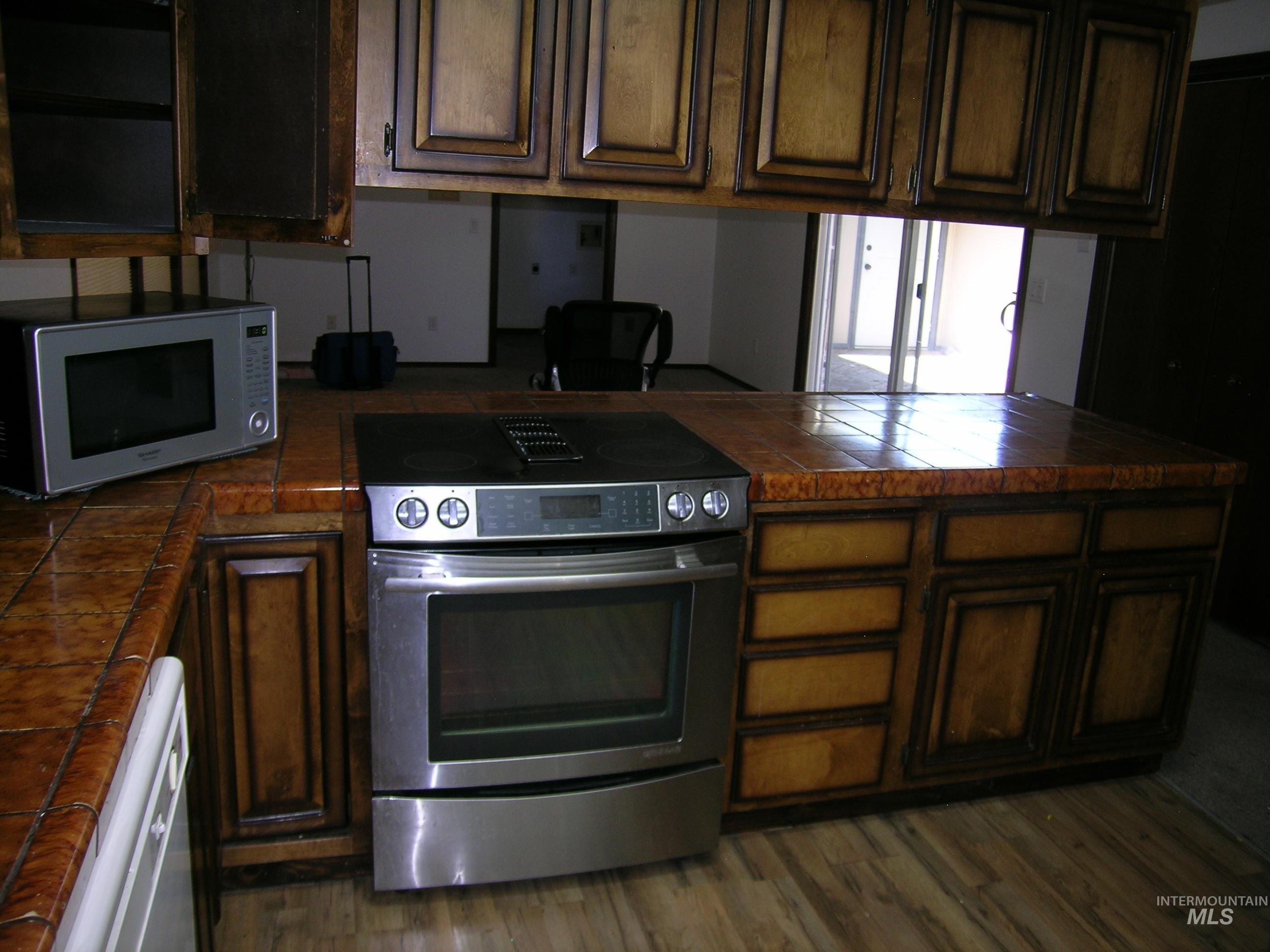 14072 Donald Dr, Nampa, Idaho 83651, 3 Bedrooms, 2.5 Bathrooms, Residential For Sale, Price $369,900,MLS 98996540