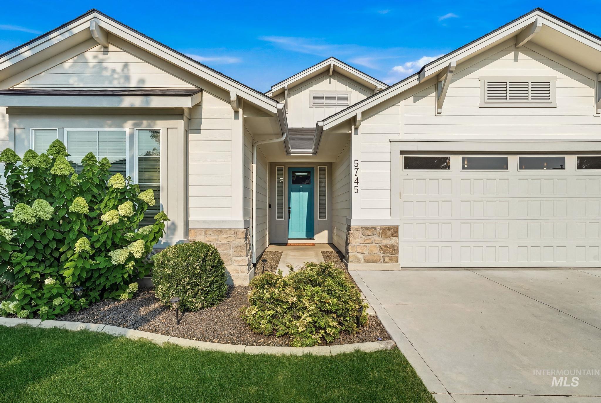 5745 S Stockport Ave, Meridian, Idaho 83642, 3 Bedrooms, 2 Bathrooms, Residential For Sale, Price $685,000,MLS 98996542