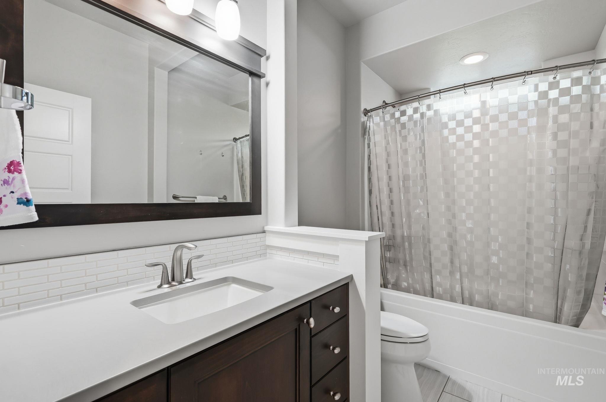 5745 S Stockport Ave, Meridian, Idaho 83642, 3 Bedrooms, 2 Bathrooms, Residential For Sale, Price $685,000,MLS 98996542