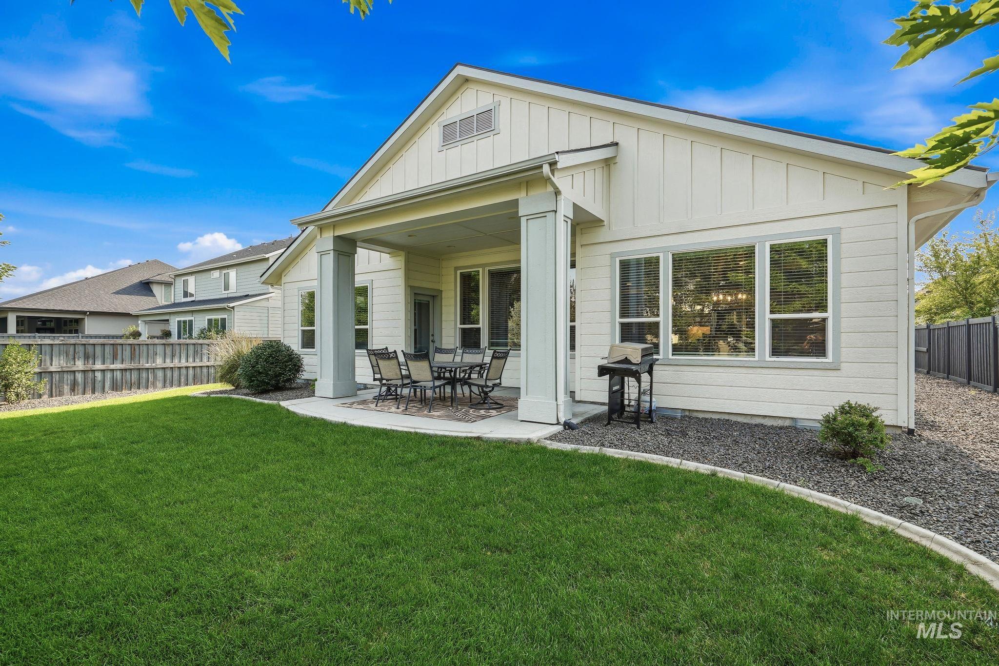 5745 S Stockport Ave, Meridian, Idaho 83642, 3 Bedrooms, 2 Bathrooms, Residential For Sale, Price $685,000,MLS 98996542