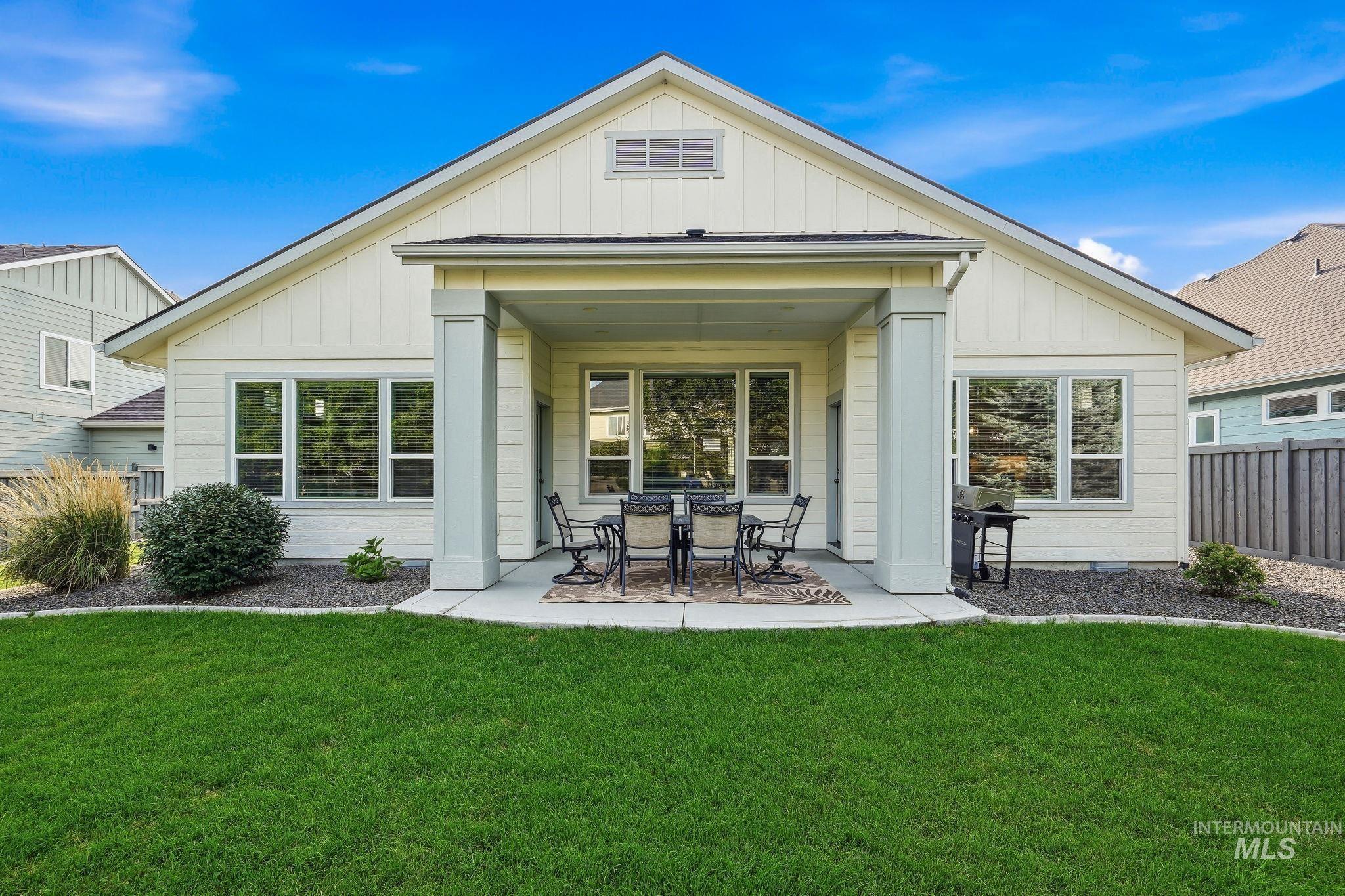 5745 S Stockport Ave, Meridian, Idaho 83642, 3 Bedrooms, 2 Bathrooms, Residential For Sale, Price $685,000,MLS 98996542