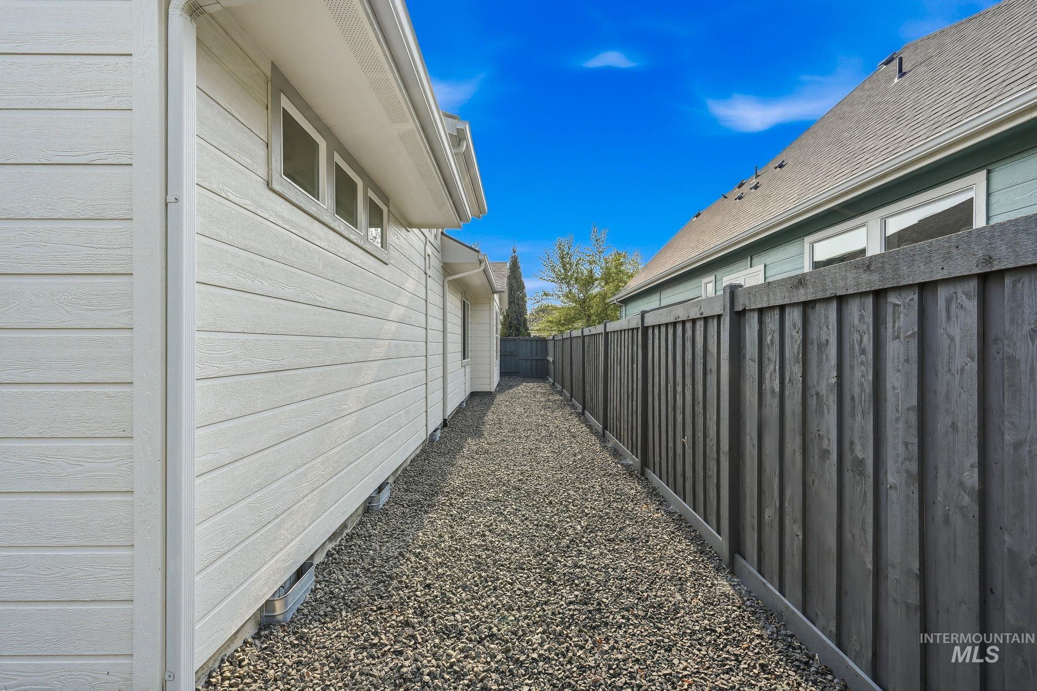 5745 S Stockport Ave, Meridian, Idaho 83642, 3 Bedrooms, 2 Bathrooms, Residential For Sale, Price $685,000,MLS 98996542