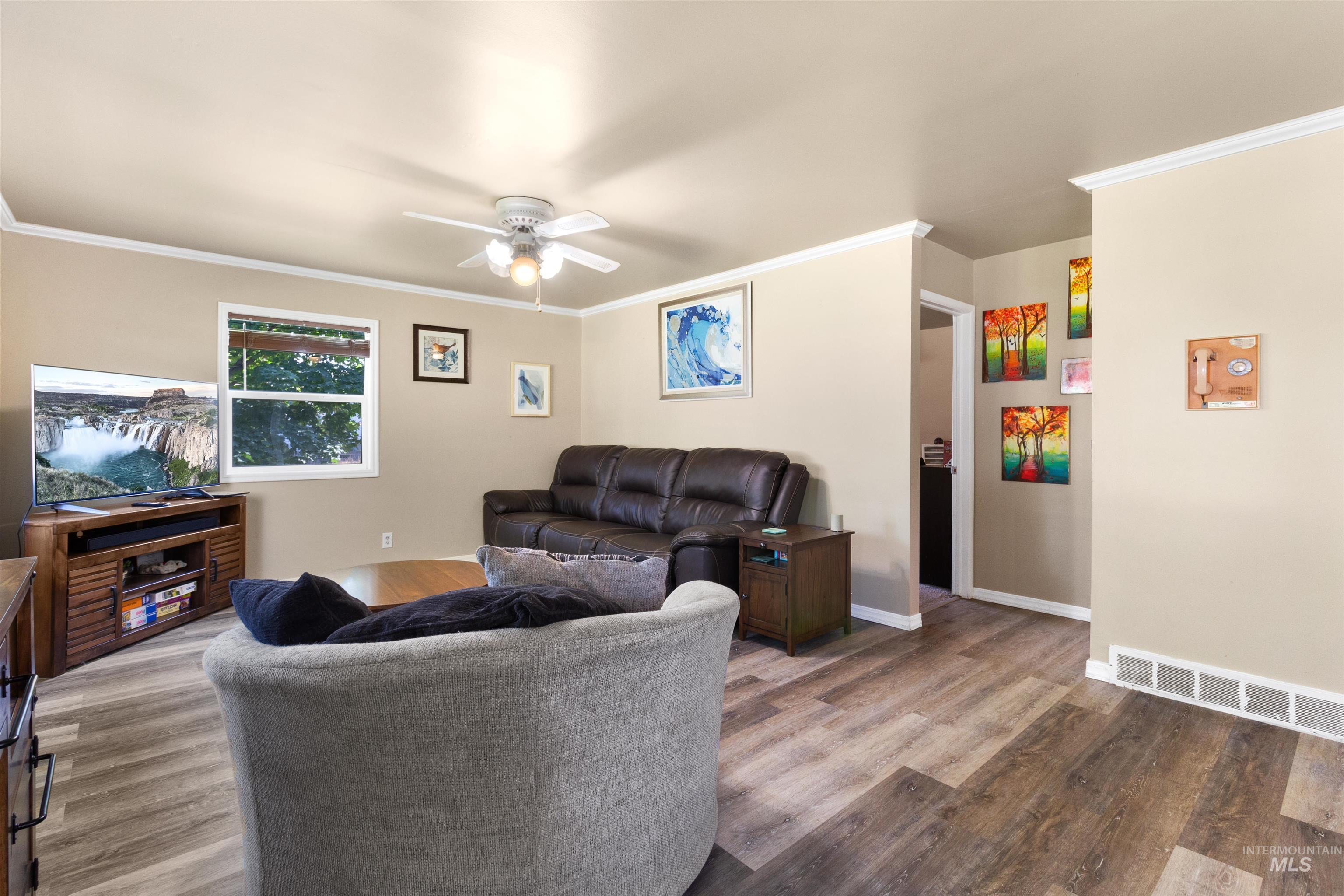 367 Birch Street South, Kimberly, Idaho 83341, 3 Bedrooms, 2 Bathrooms, Residential For Sale, Price $335,000,MLS 98996544