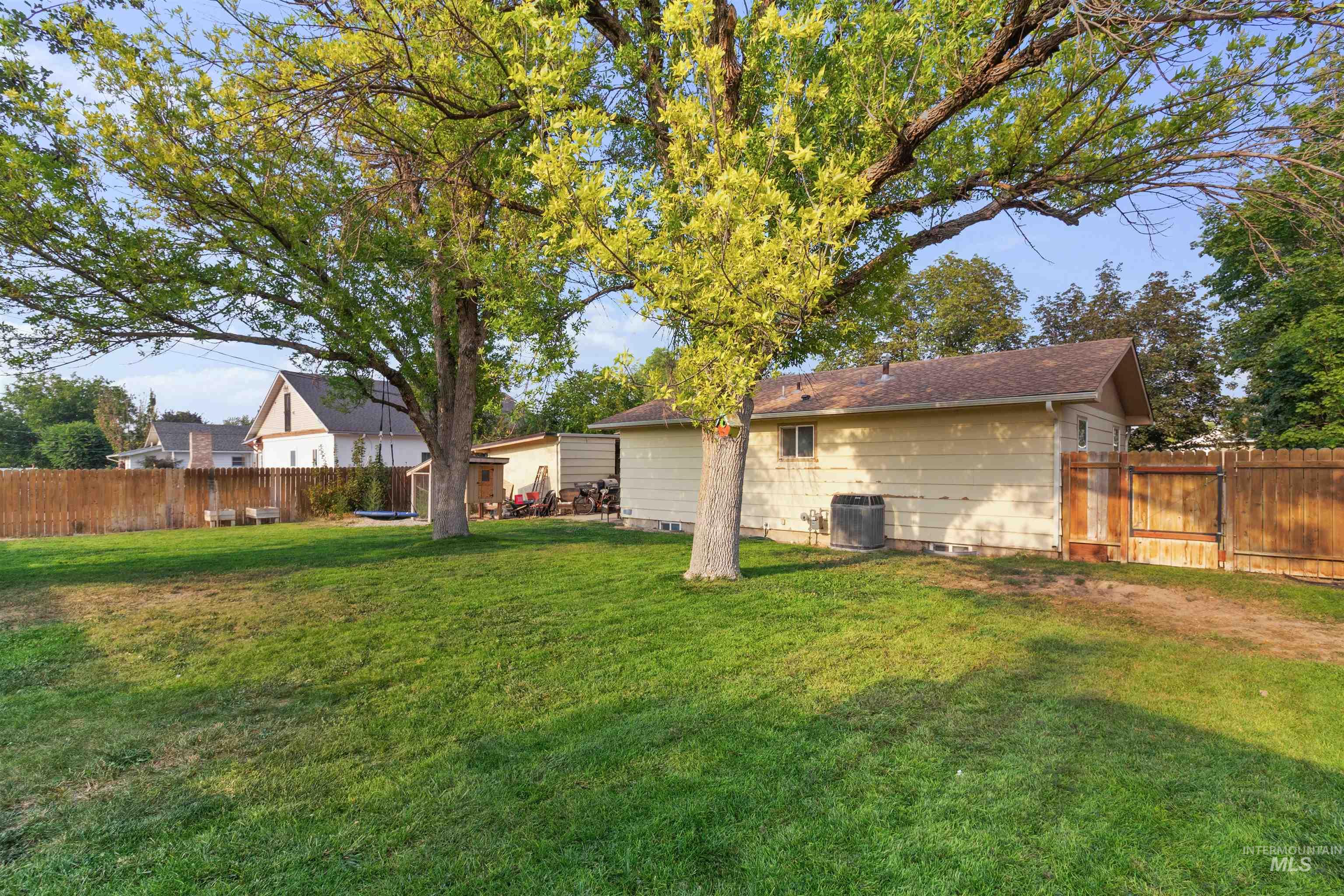 367 Birch Street South, Kimberly, Idaho 83341, 3 Bedrooms, 2 Bathrooms, Residential For Sale, Price $335,000,MLS 98996544