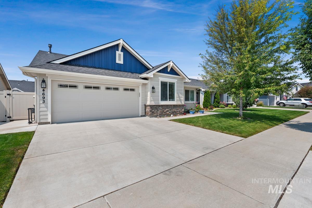 4693 N Mallorca Way, Meridian, Idaho 83646, 3 Bedrooms, 2 Bathrooms, Residential For Sale, Price $479,900,MLS 98996545