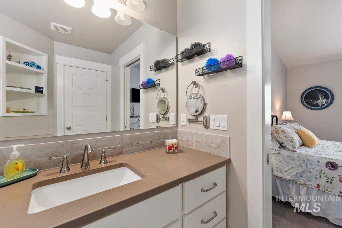 4693 N Mallorca Way, Meridian, Idaho 83646, 3 Bedrooms, 2 Bathrooms, Residential For Sale, Price $479,900,MLS 98996545