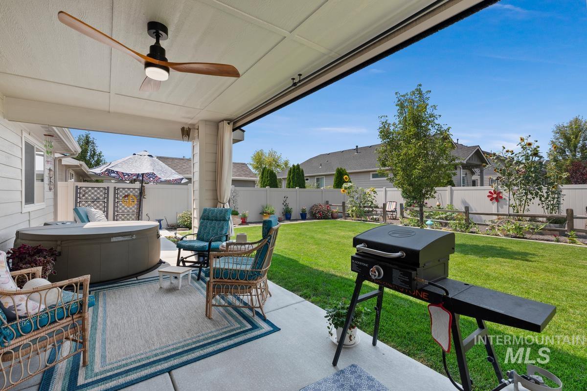 4693 N Mallorca Way, Meridian, Idaho 83646, 3 Bedrooms, 2 Bathrooms, Residential For Sale, Price $479,900,MLS 98996545
