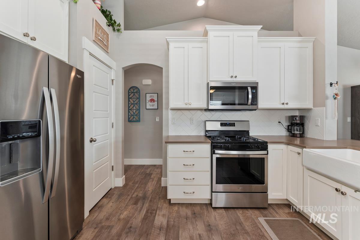 4693 N Mallorca Way, Meridian, Idaho 83646, 3 Bedrooms, 2 Bathrooms, Residential For Sale, Price $479,900,MLS 98996545