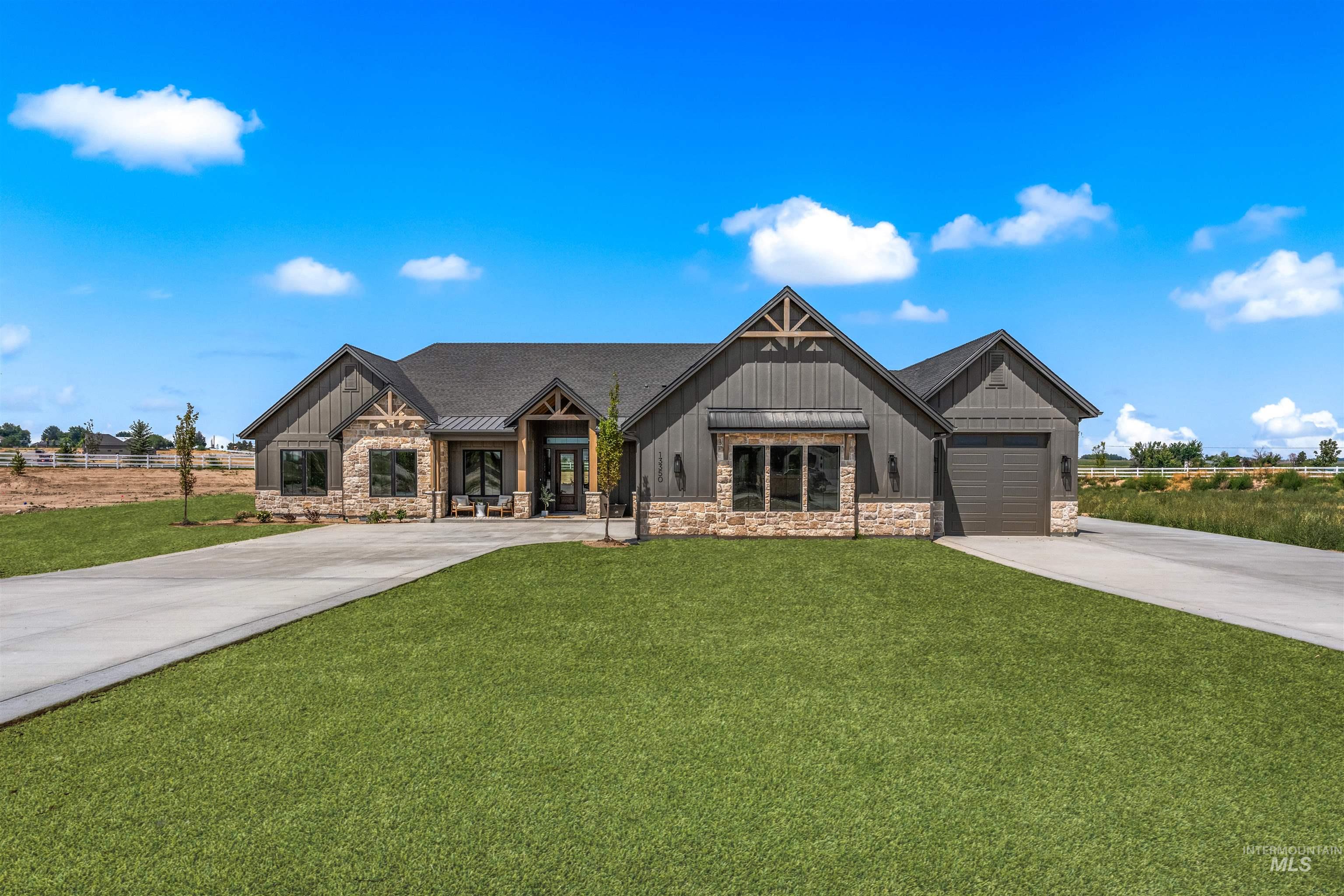 13350 Breezeview Ln, Middleton, Idaho 83644, 4 Bedrooms, 3 Bathrooms, Residential For Sale, Price $1,475,000,MLS 98996547