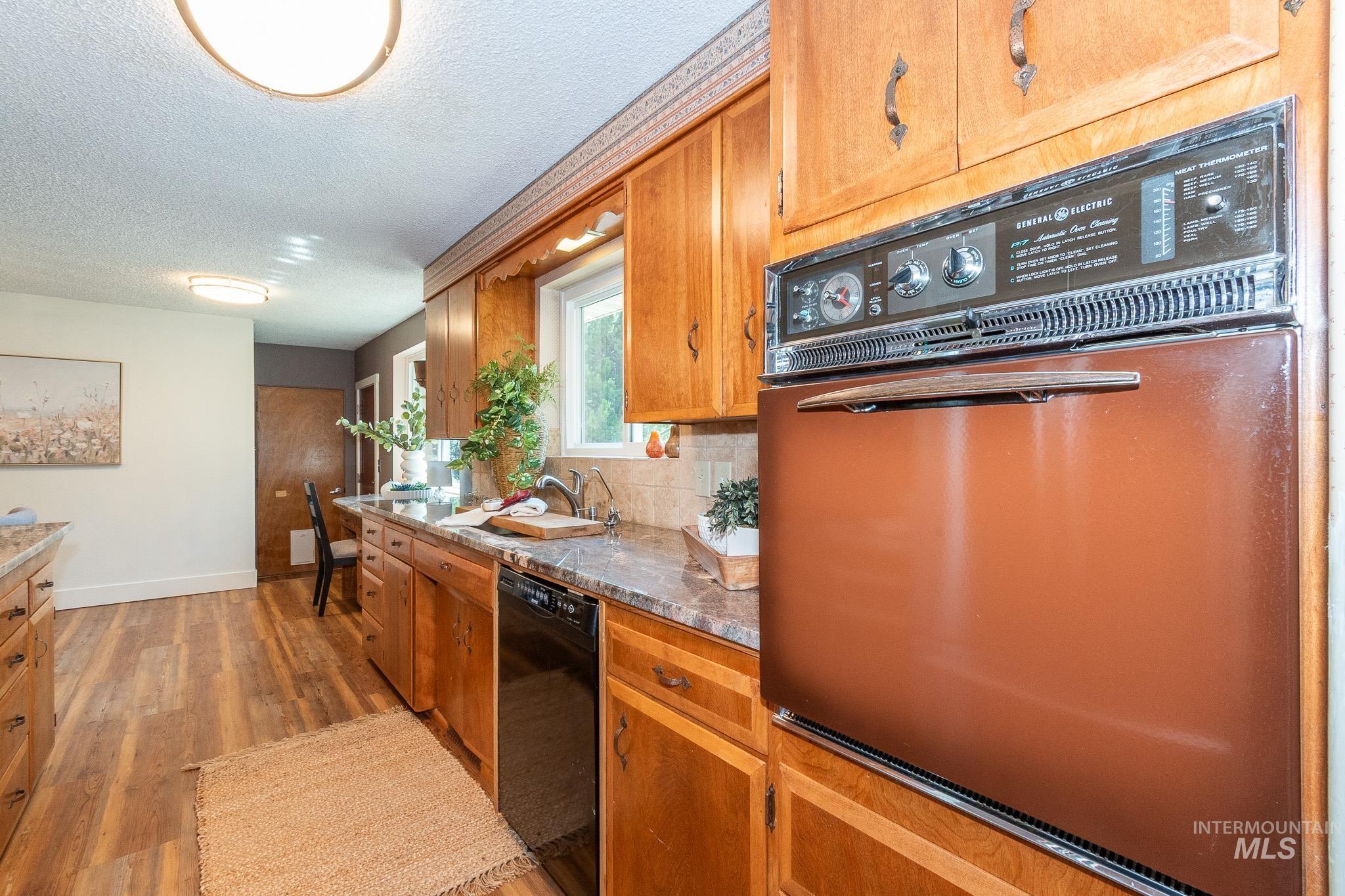 3706 W Clement Rd, Boise, Idaho 83704, 4 Bedrooms, 2.5 Bathrooms, Residential For Sale, Price $520,000,MLS 98996550
