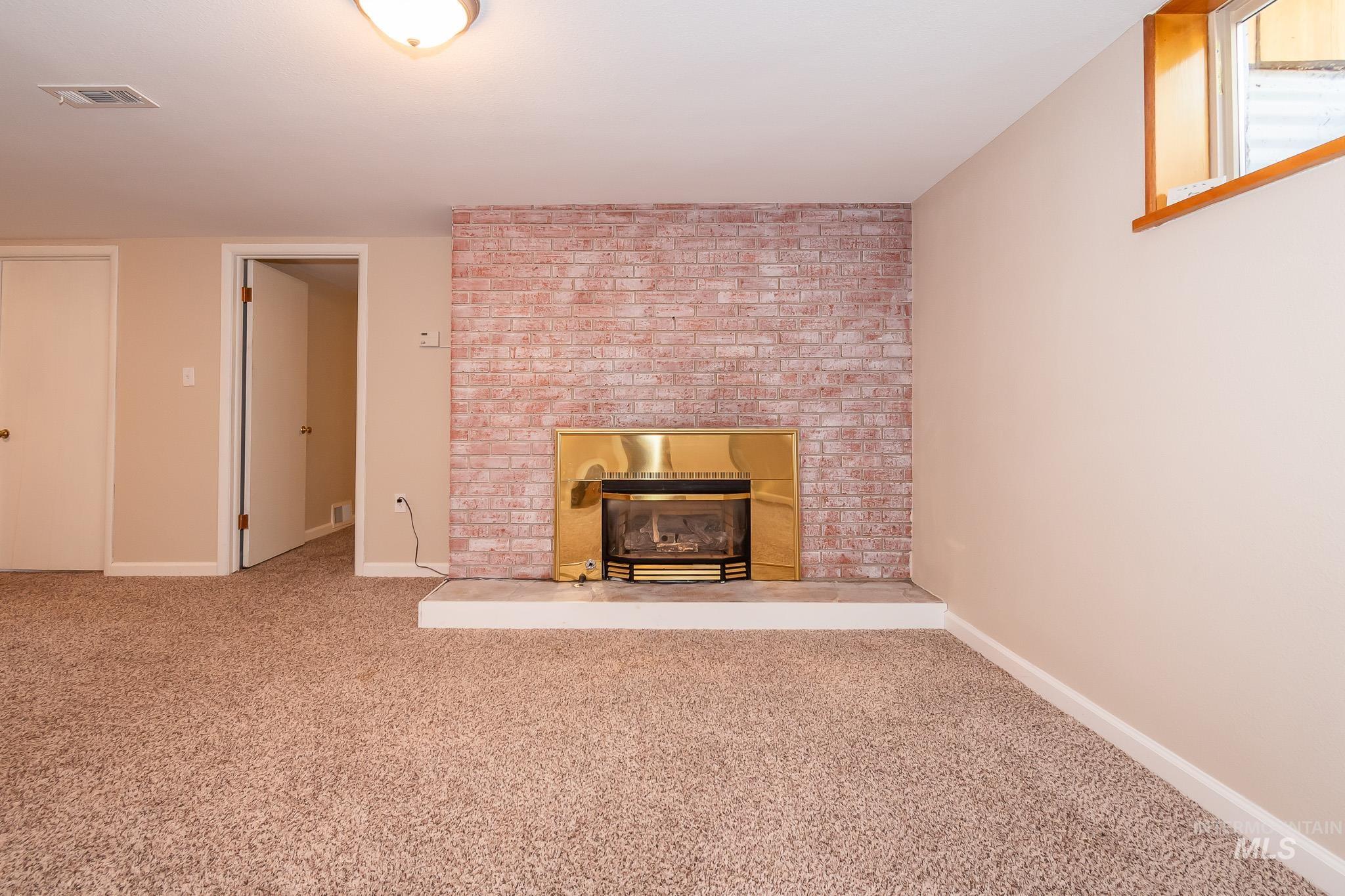 3706 W Clement Rd, Boise, Idaho 83704, 4 Bedrooms, 2.5 Bathrooms, Residential For Sale, Price $520,000,MLS 98996550