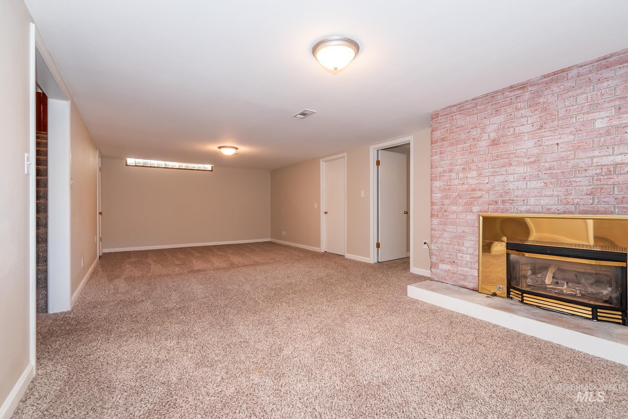 3706 W Clement Rd, Boise, Idaho 83704, 4 Bedrooms, 2.5 Bathrooms, Residential For Sale, Price $520,000,MLS 98996550