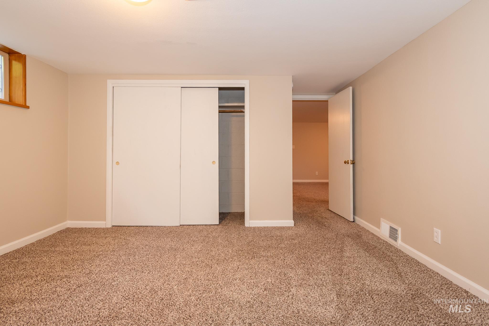 3706 W Clement Rd, Boise, Idaho 83704, 4 Bedrooms, 2.5 Bathrooms, Residential For Sale, Price $520,000,MLS 98996550