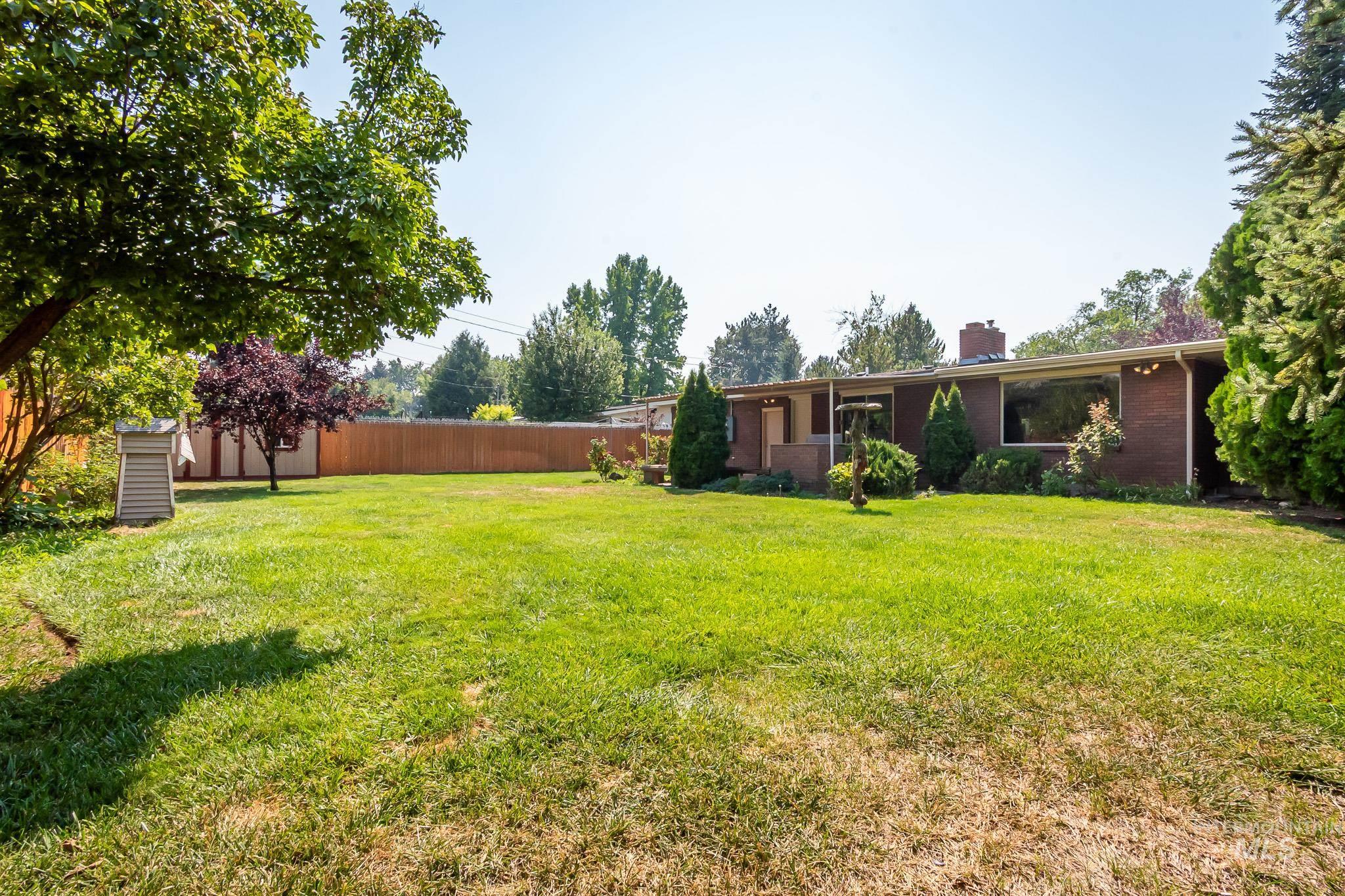 3706 W Clement Rd, Boise, Idaho 83704, 4 Bedrooms, 2.5 Bathrooms, Residential For Sale, Price $520,000,MLS 98996550