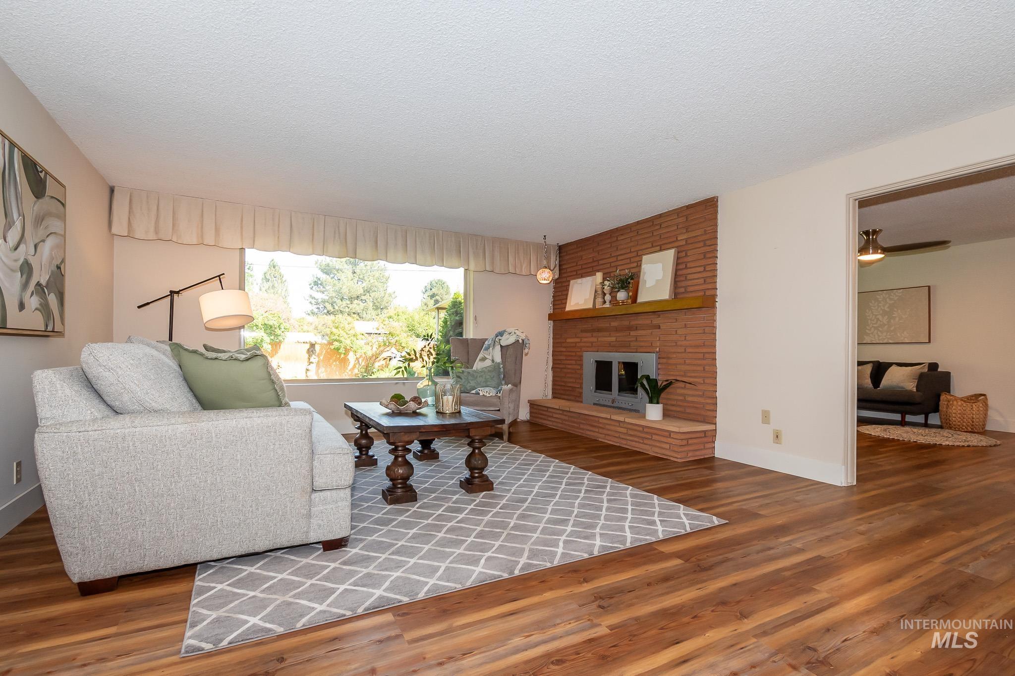 3706 W Clement Rd, Boise, Idaho 83704, 4 Bedrooms, 2.5 Bathrooms, Residential For Sale, Price $520,000,MLS 98996550