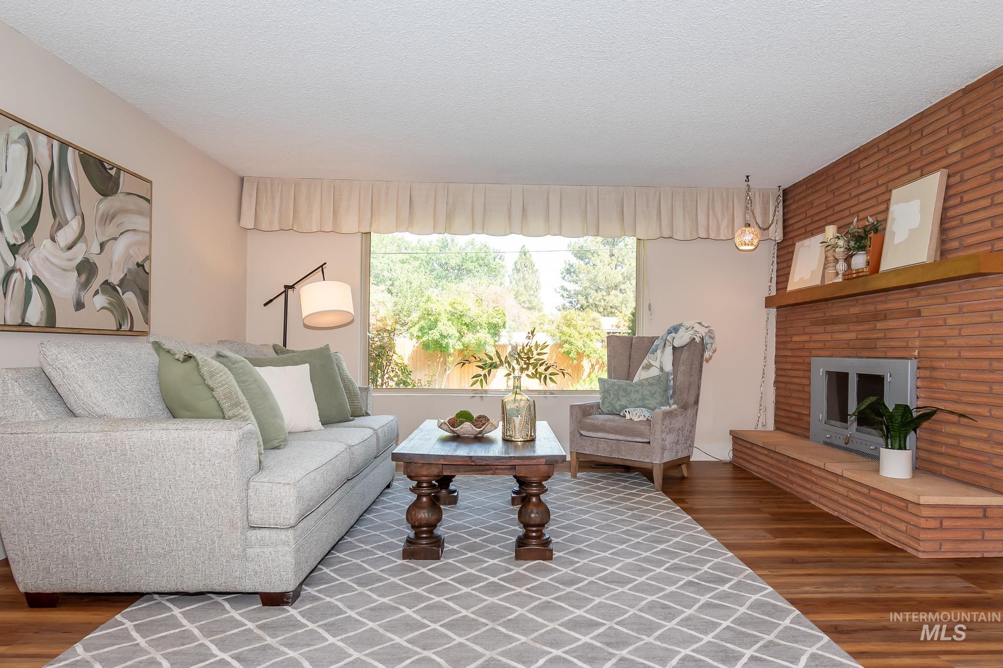 3706 W Clement Rd, Boise, Idaho 83704, 4 Bedrooms, 2.5 Bathrooms, Residential For Sale, Price $520,000,MLS 98996550