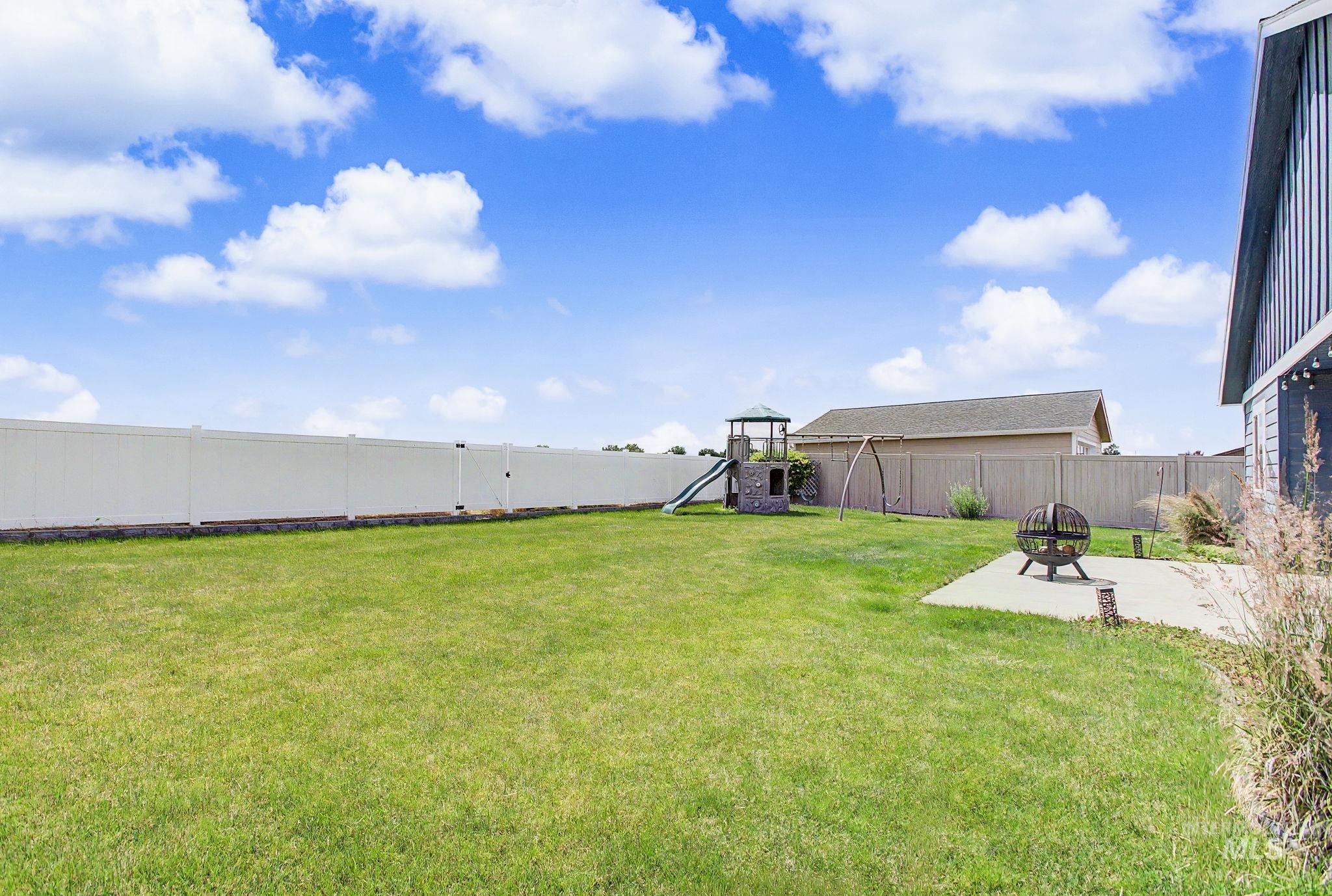 1706 Pioneer Drive, Lewiston, Idaho 83501, 3 Bedrooms, 2 Bathrooms, Residential For Sale, Price $495,000,MLS 98996552